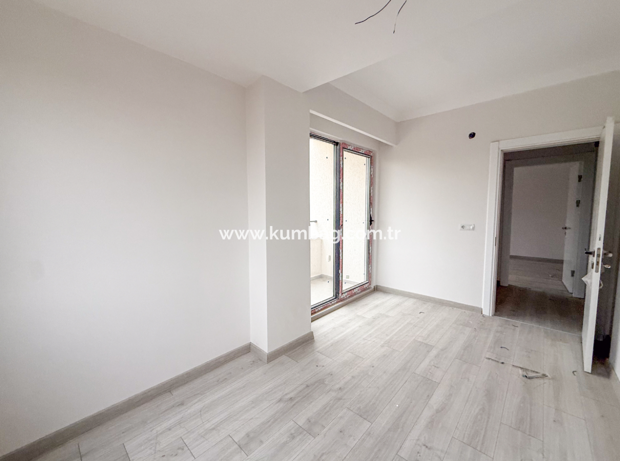 Kumbağ Lüks Havuzlu Yonca Evleri Sitesinde Satılık 2+1 Daireler