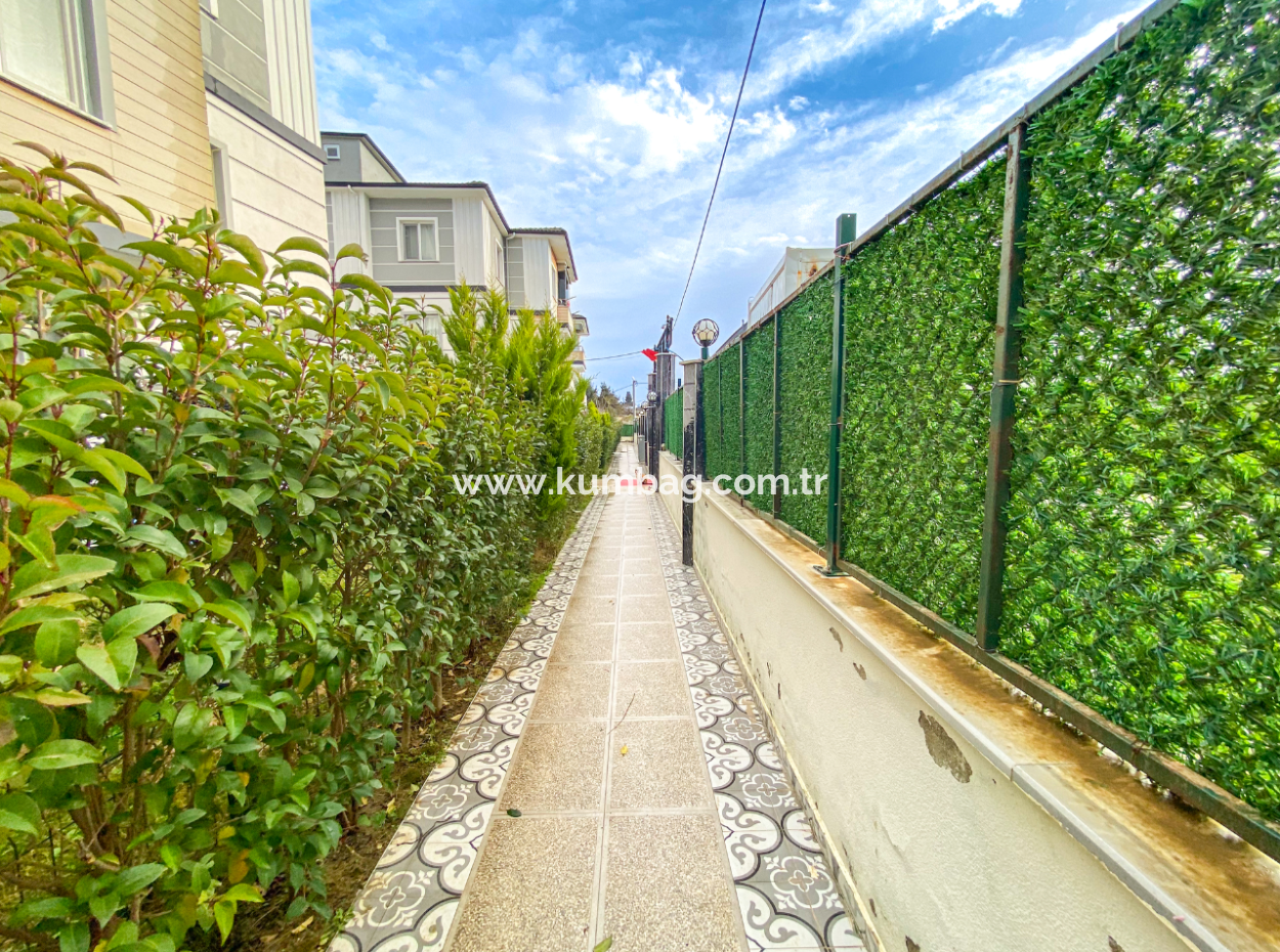 Kumbağ Havuzlu Sitede Full Eşyalı Sezonluk Kiralık Lüks 1+1 Daire