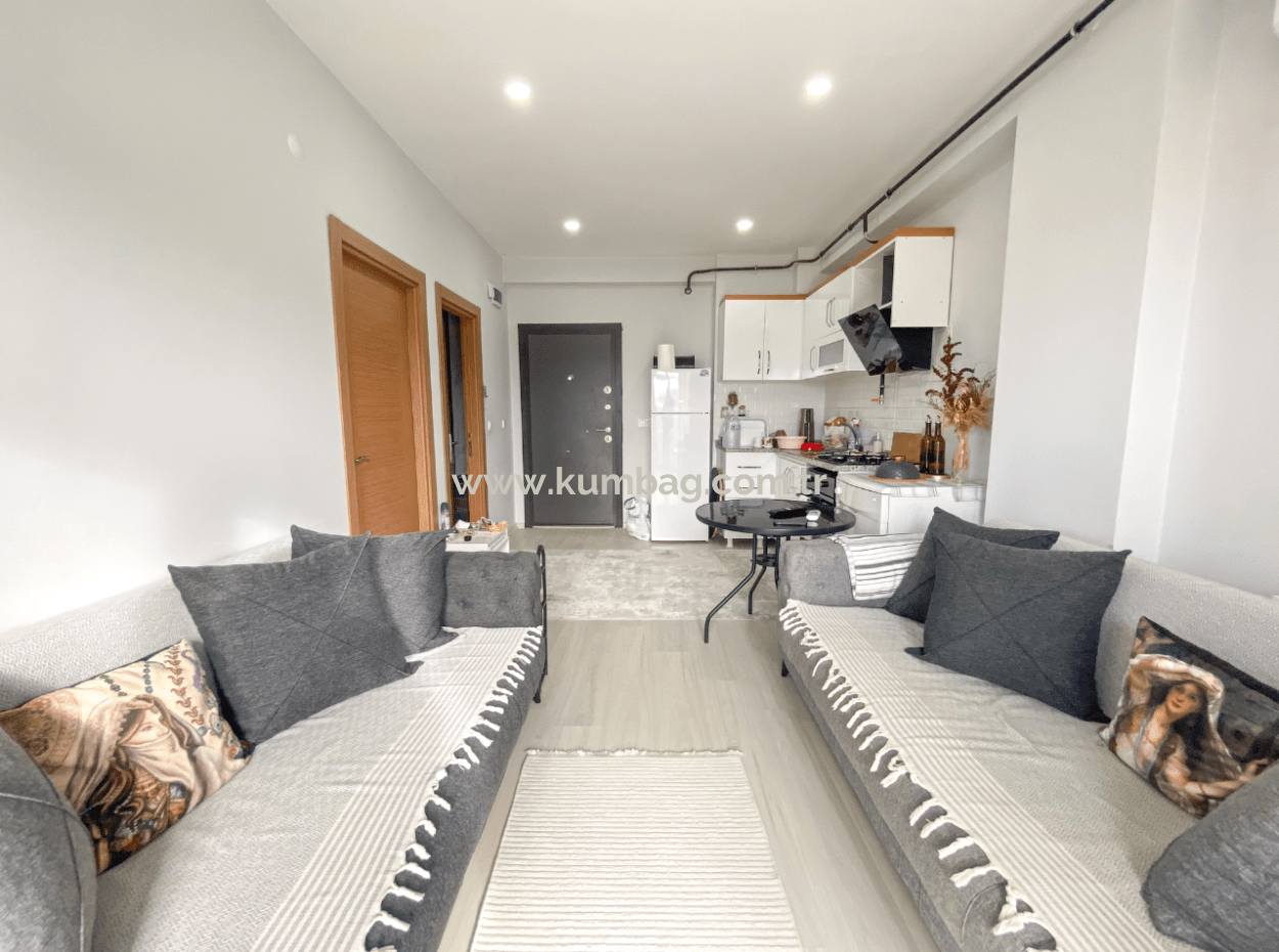 Kumbağ Havuzlu Sitede Full Eşyalı Sezonluk Kiralık Lüks 1+1 Daire