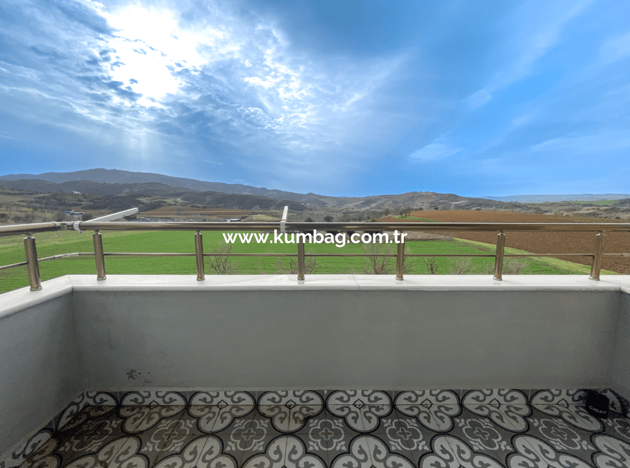 Kumbağ Havuzlu Sitede Full Eşyalı Sezonluk Kiralık Lüks 1+1 Daire