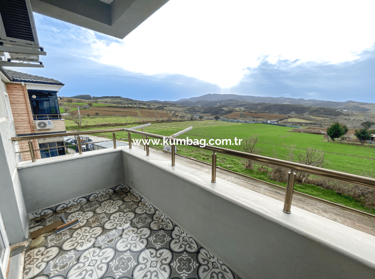 Kumbağ Havuzlu Sitede Full Eşyalı Sezonluk Kiralık Lüks 1+1 Daire