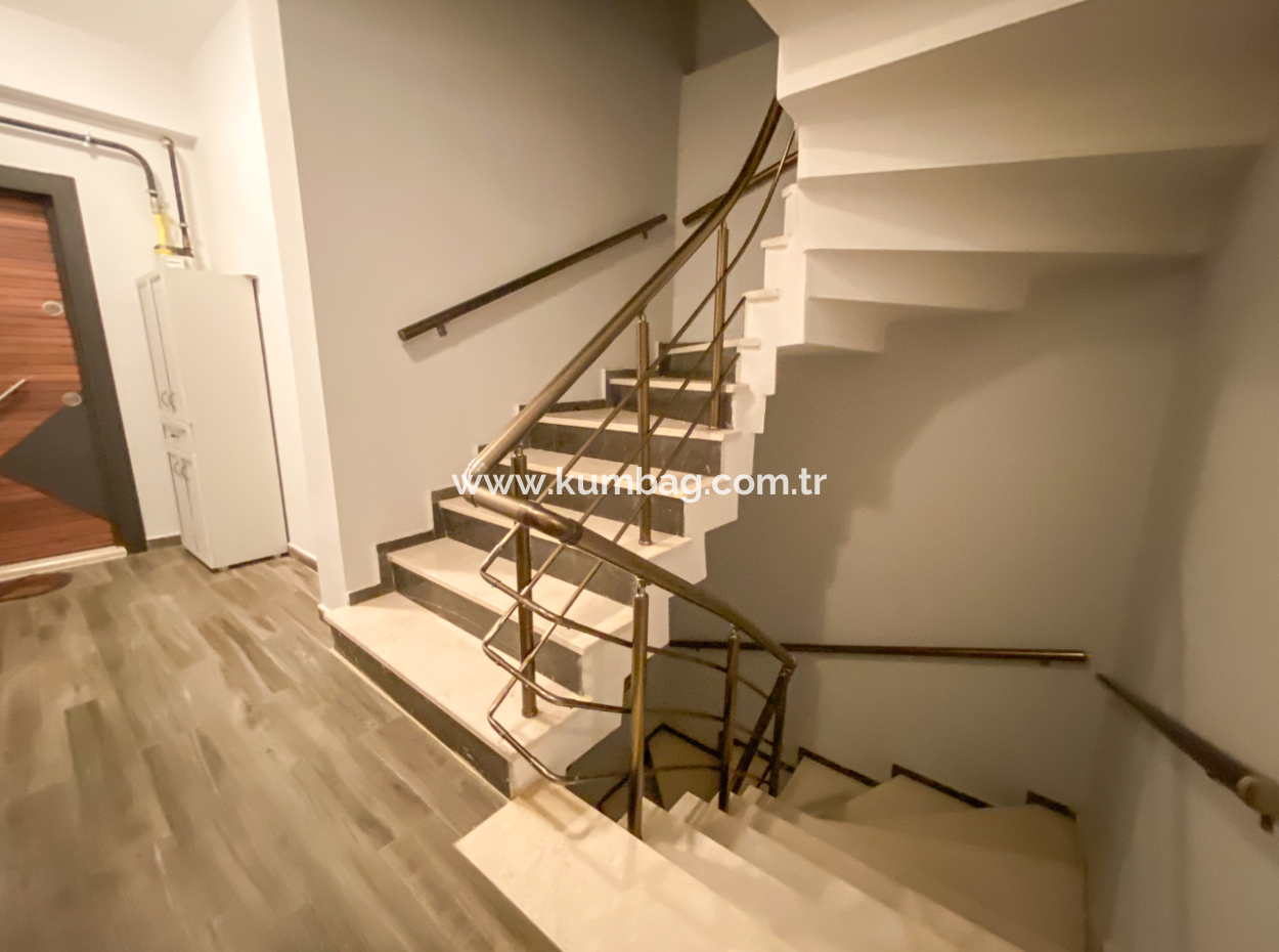 Kumbağ Havuzlu Sitede Full Eşyalı Kiralık Lüks 1+1 Daire