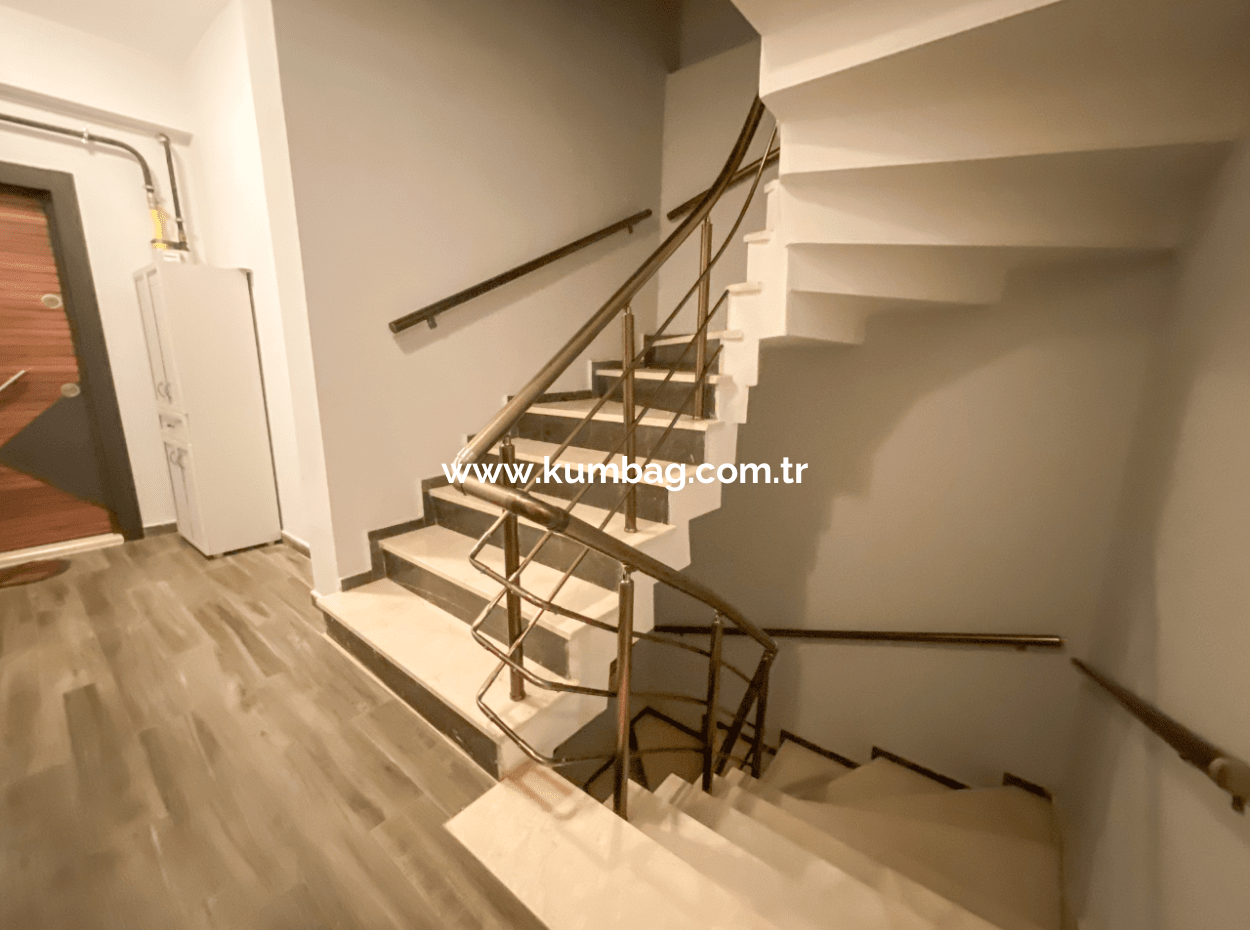 Kumbağ Havuzlu Sitede Full Eşyalı Sezonluk Kiralık Lüks 1+1 Daire