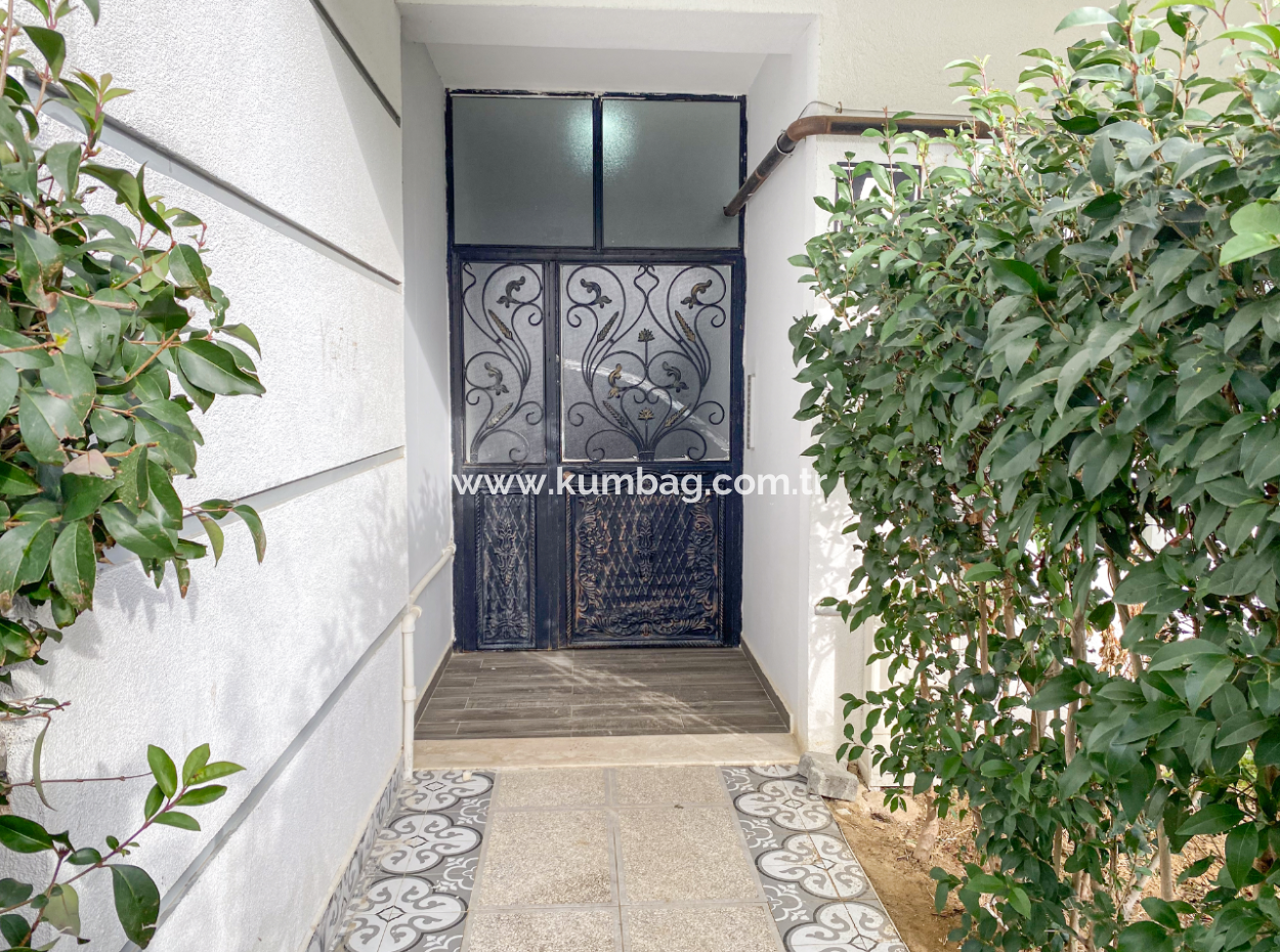 Kumbağ Havuzlu Sitede Full Eşyalı Kiralık Lüks 1+1 Daire