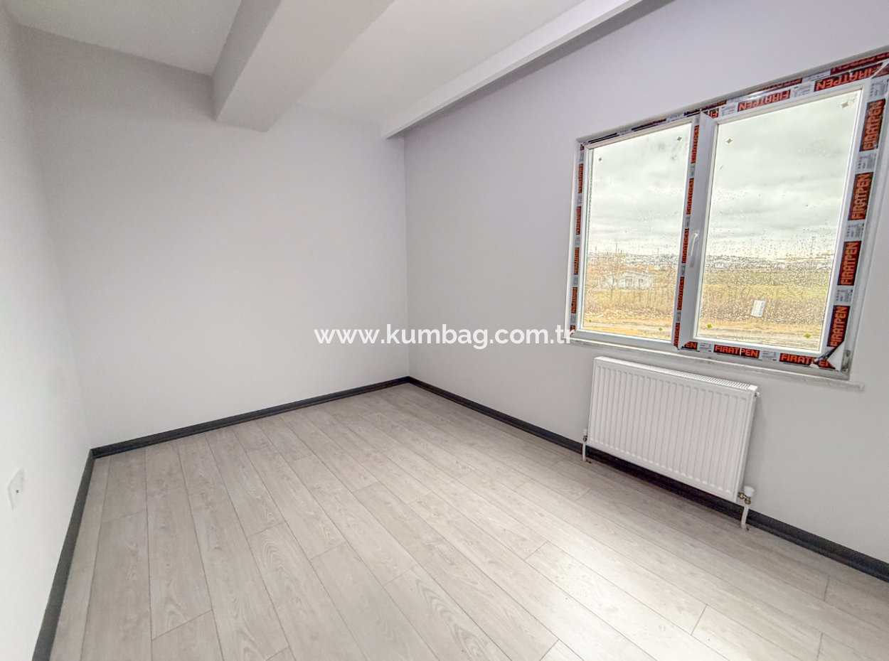 Kumbağ'da Lüks Havuzlu Ova Kent 2 Sitesinde Satılık 2+1 Daireler