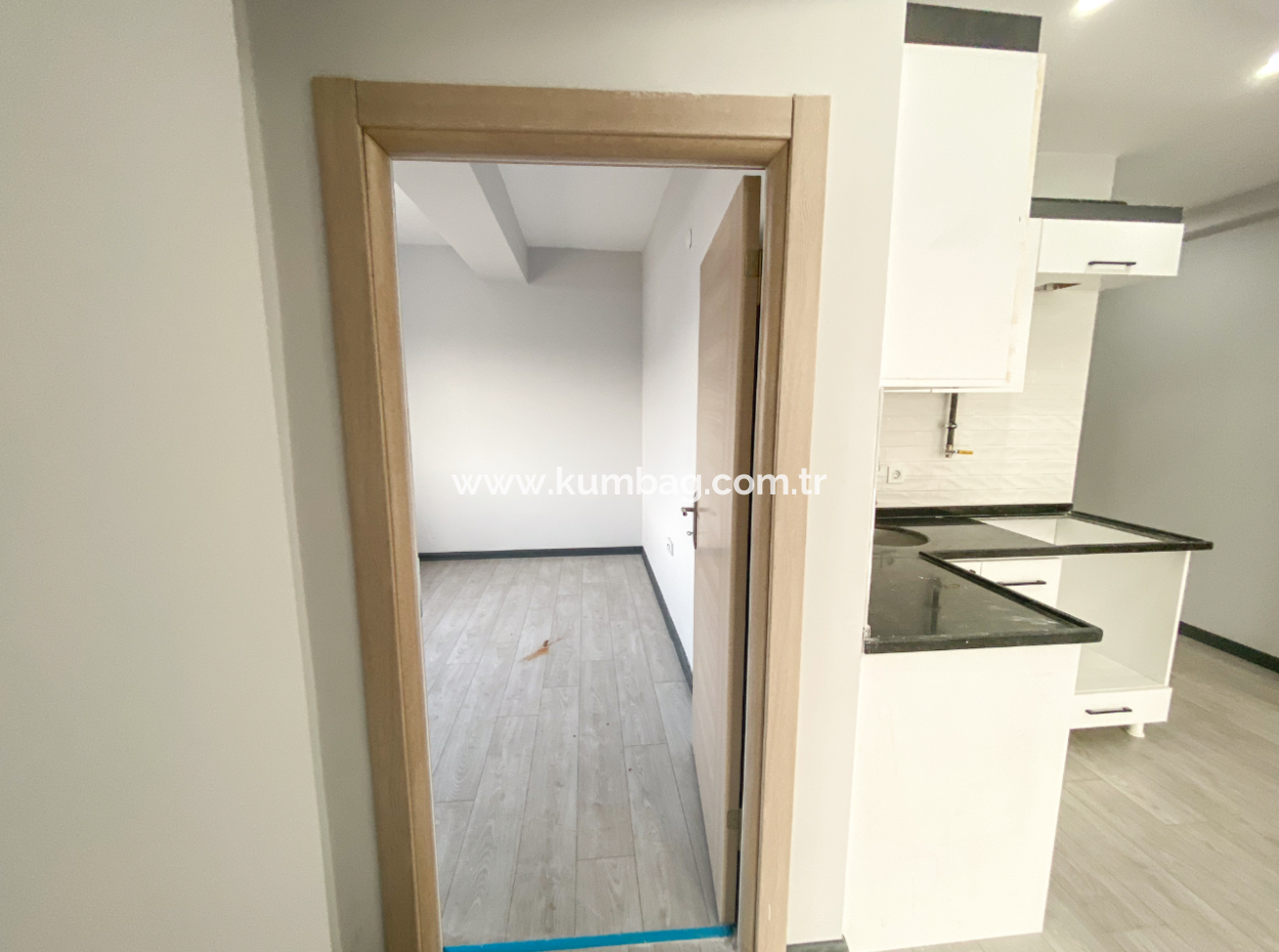 Kumbağ'da Havuzlu Ova Kent 1 Sitesinde İskanlı Satılık 3+1 Daire