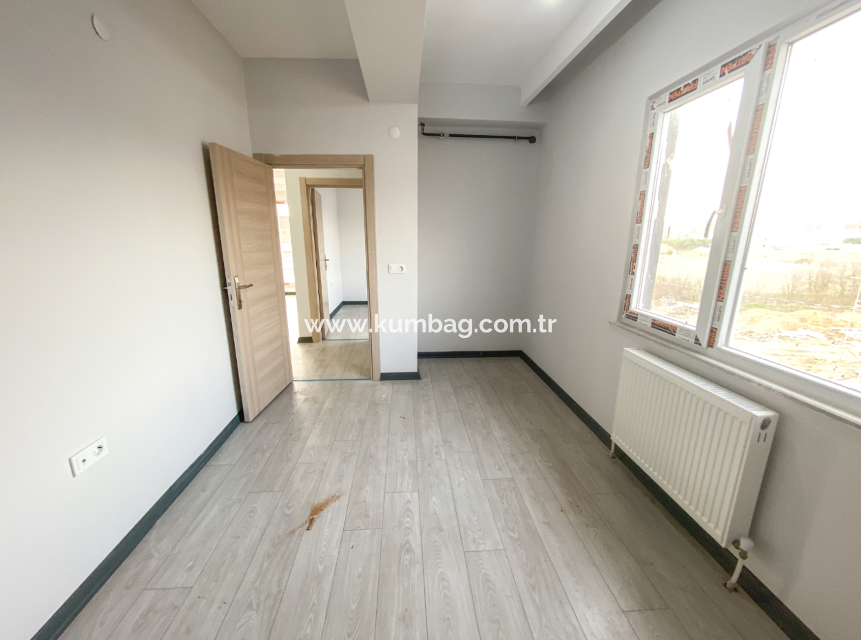 Kumbağ'da Havuzlu Ova Kent 1 Sitesinde İskanlı Satılık 3+1 Daire
