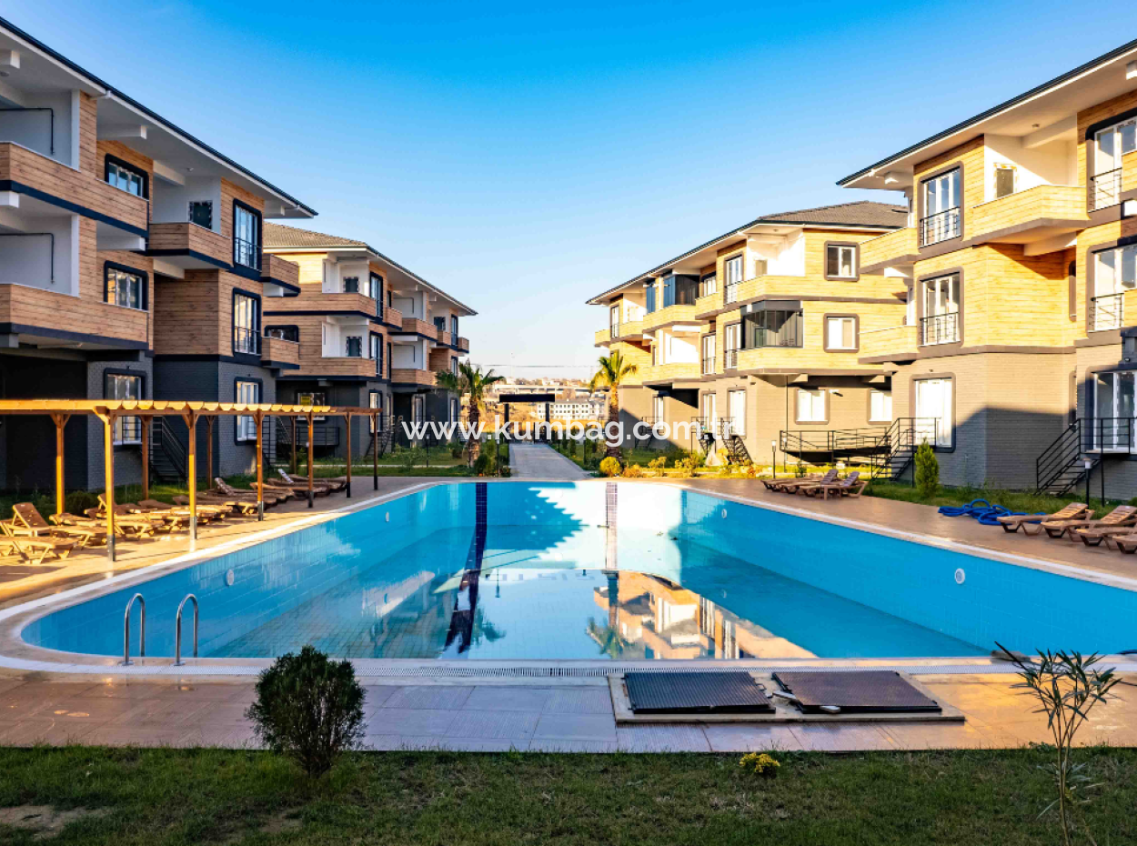 Kumbağ Havuzlu Ova Kent 1 Sitesinde İskanlı Satılık 2+1 Dubleks Daireler