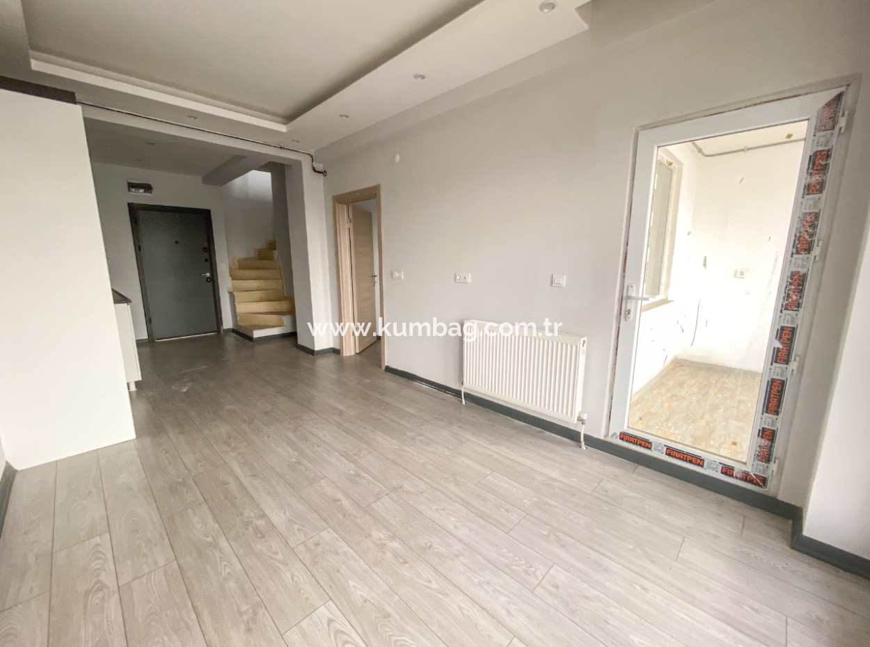 Kumbağ Havuzlu Ova Kent 1 Sitesinde İskanlı Satılık 2+1 Dubleks Daireler