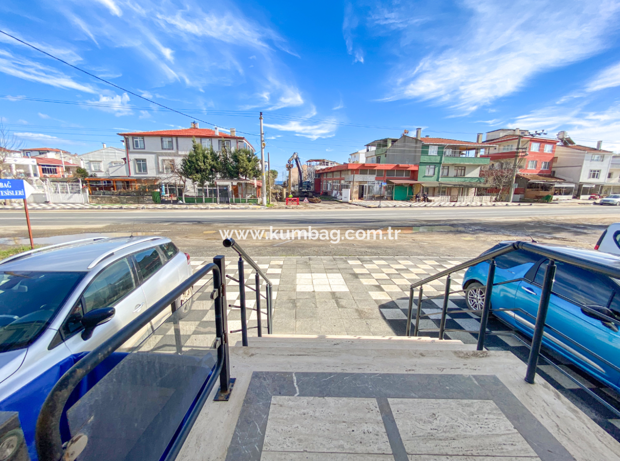 Kumbağ İşlek Ana Cadde Üzerinde 135 M2 Geniş Kiralık Dükkan