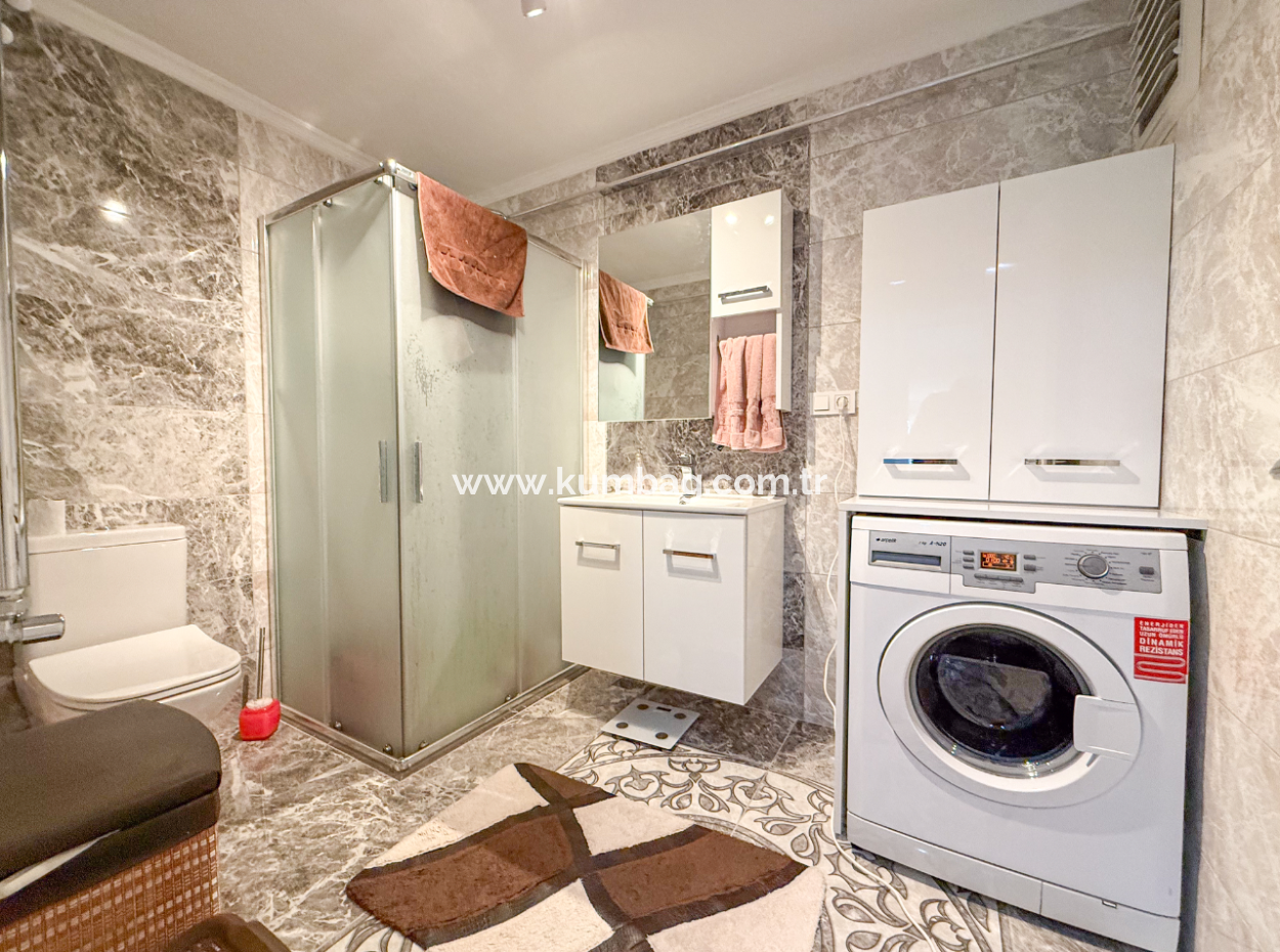 Altınova'da Ferah Ve Lüks İçi Full Yapılı 3+1 Satılık Daire