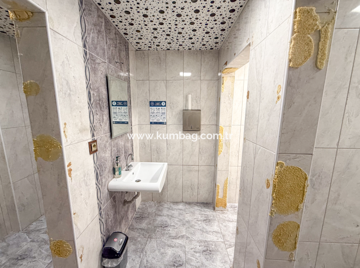 100.Yıl Alt Yol Caddede Deniz Manzaralı Komple Kiralık Plaza