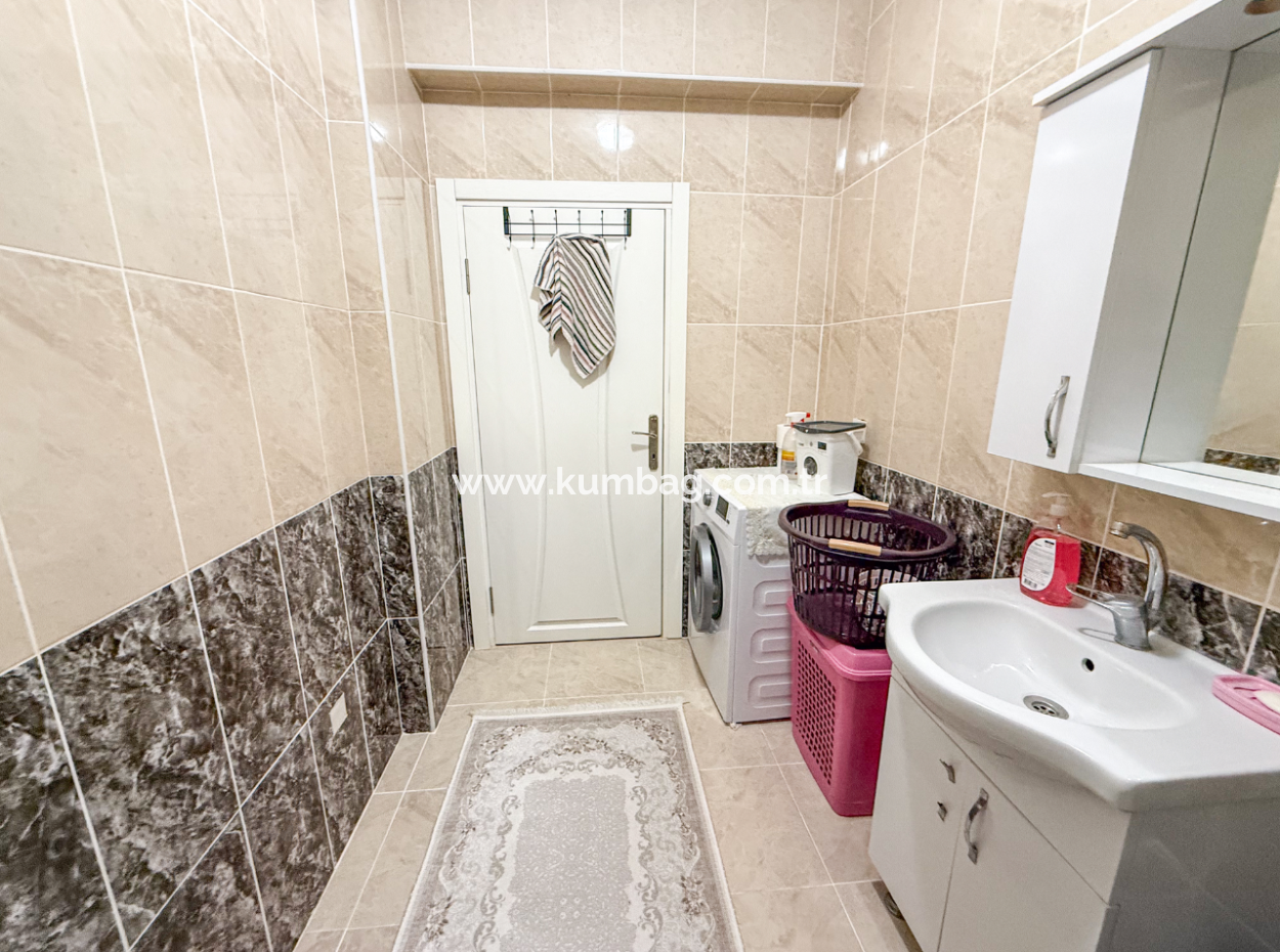 Kumbağ Limanda Asansörlü İskanlı Binada Satılık 2+1 Eşyalı Daire