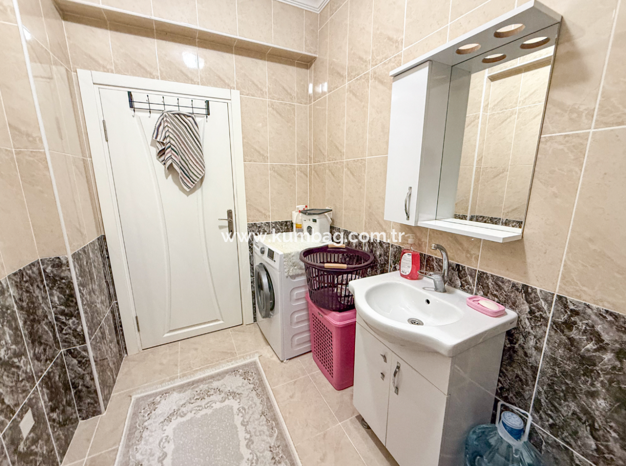 Kumbağ Limanda Asansörlü İskanlı Binada Satılık 2+1 Eşyalı Daire