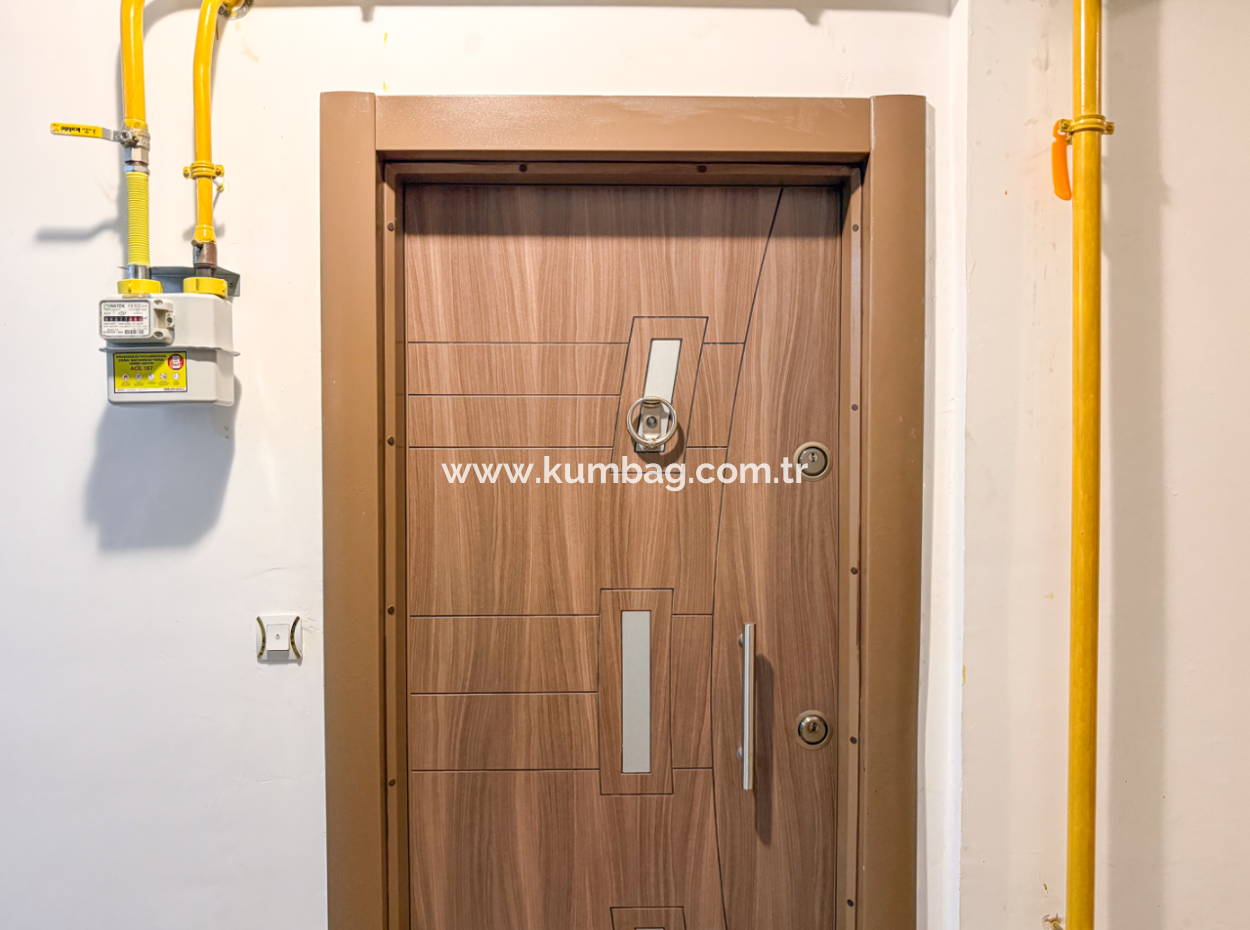 Kumbağ Limanda Asansörlü İskanlı Binada Satılık 2+1 Eşyalı Daire