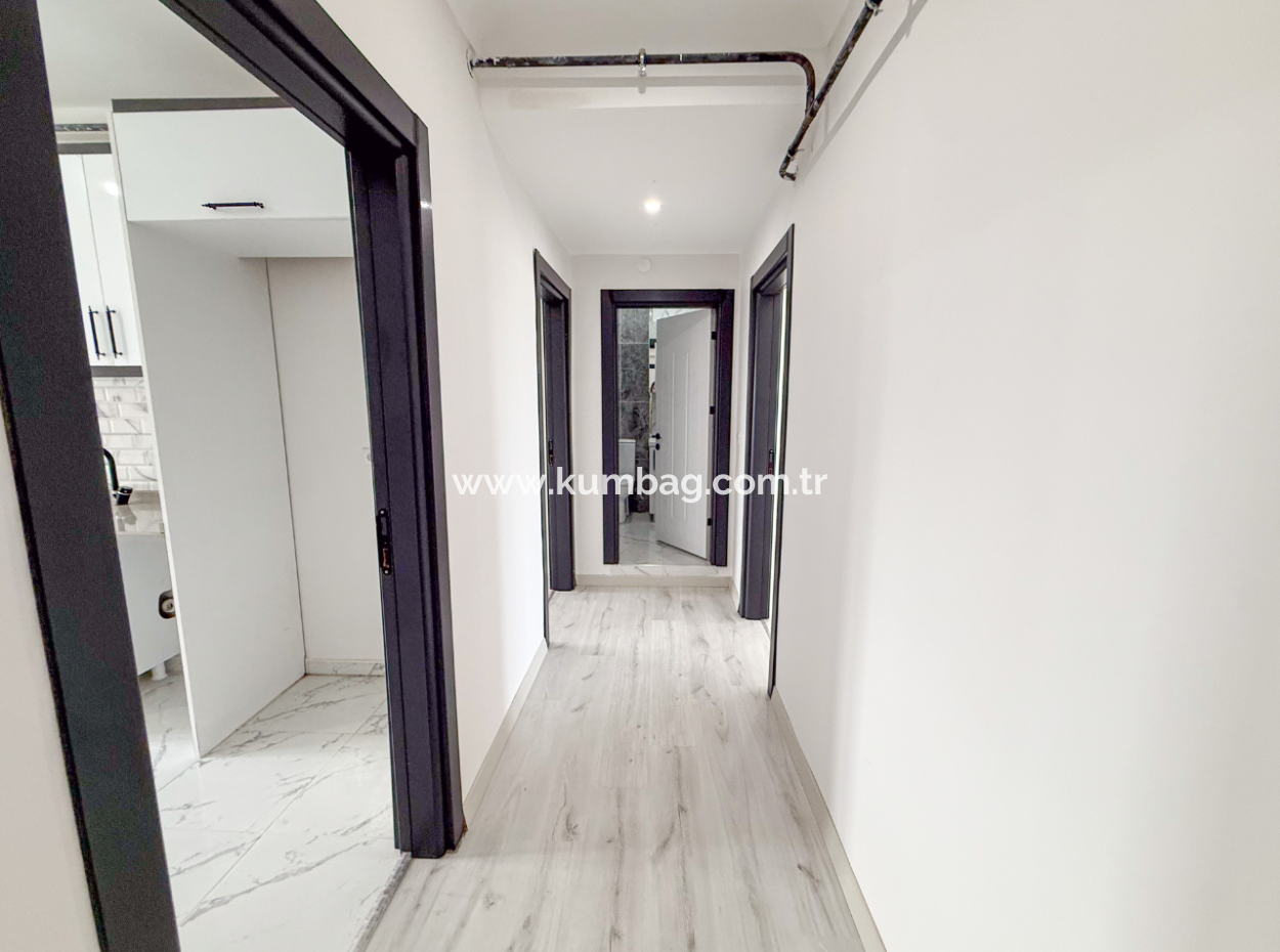 Havuzlu Site İçerisinde Ayrı Mutfaklı Kiralık 2+1 Lüks Daire