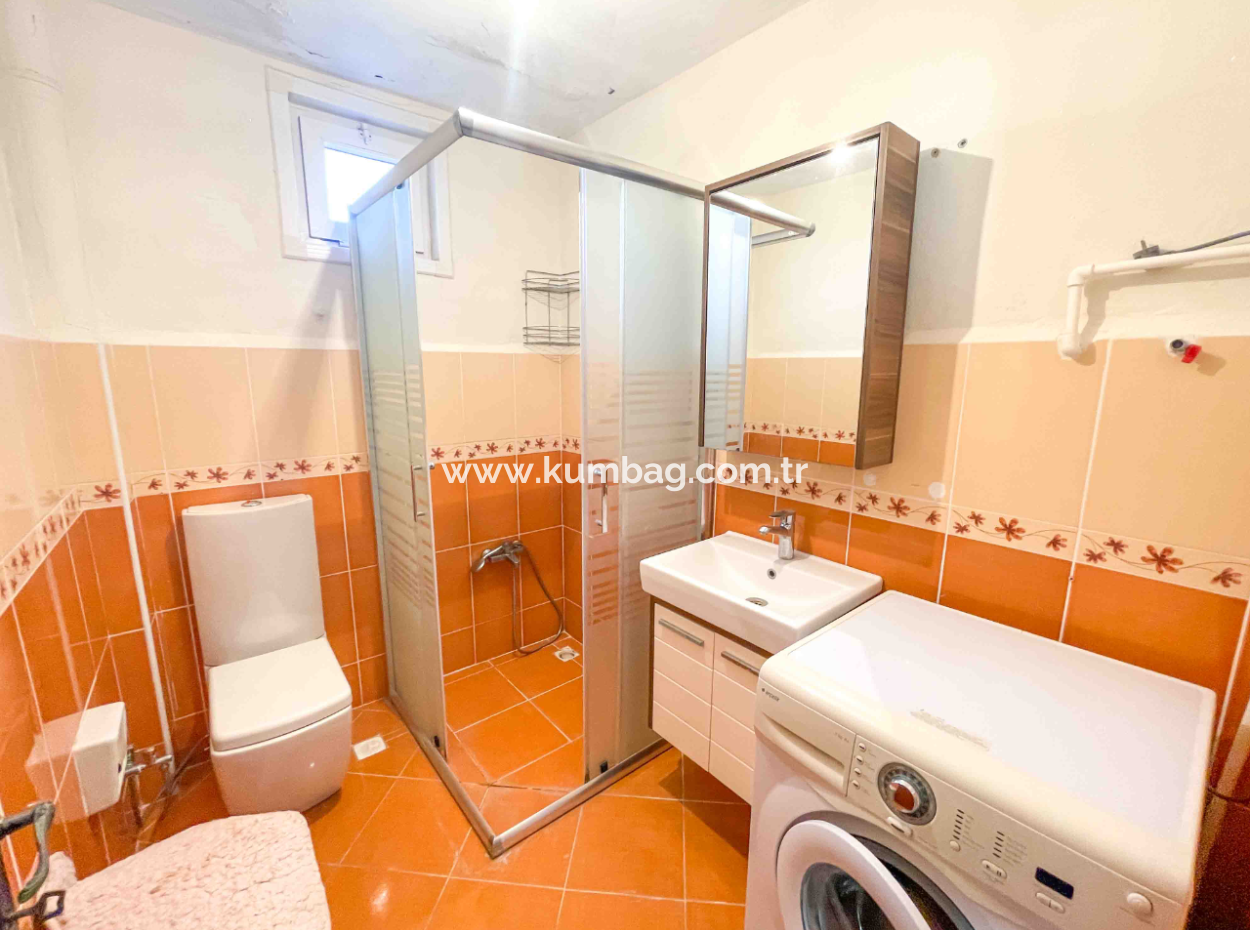 Kumbağ Caddenin Deniz Tarafında Geniş 2+1 Eşyalı Kiralık Daire