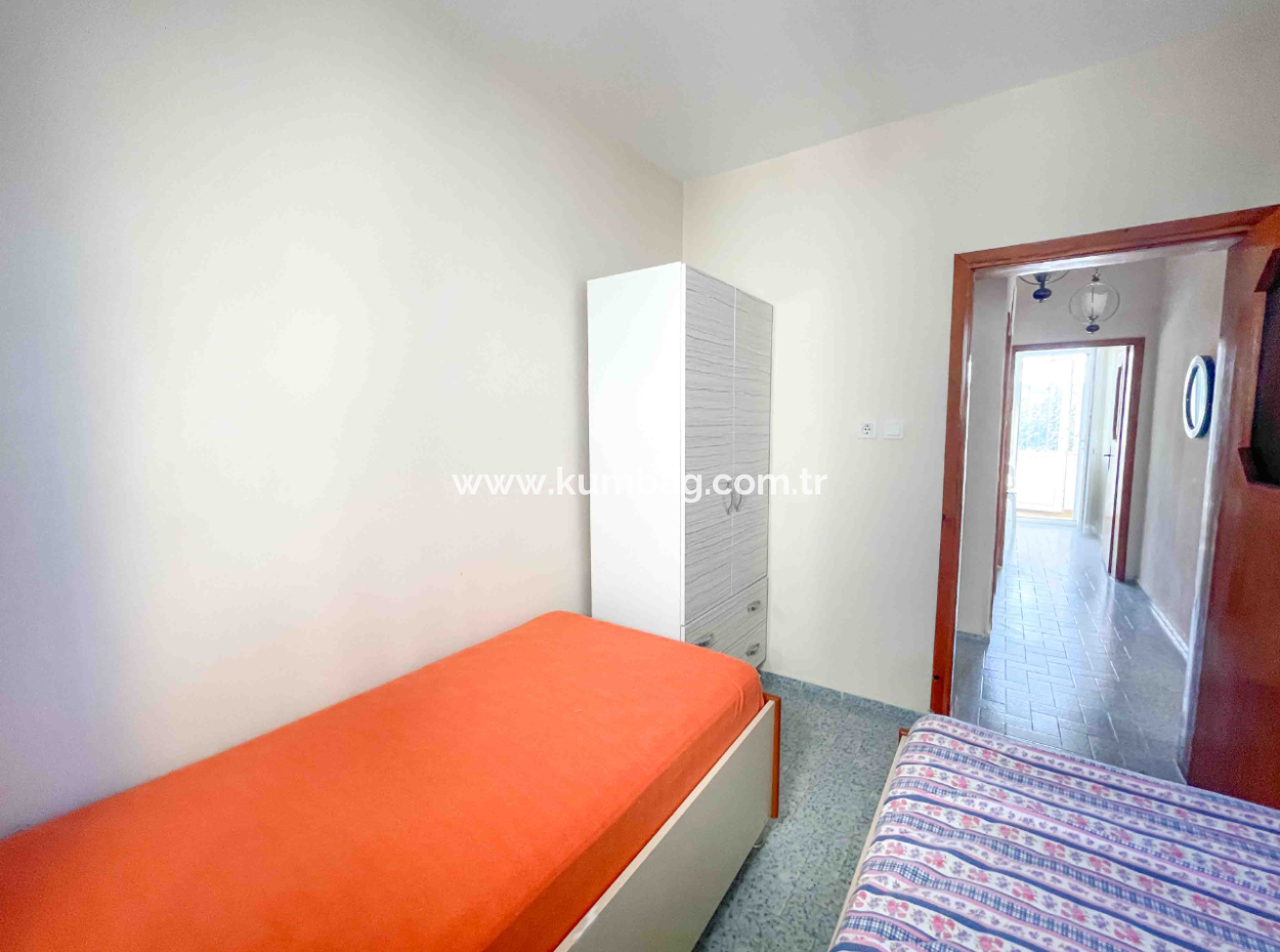 Kumbağ Caddenin Deniz Tarafında Geniş 2+1 Eşyalı Kiralık Daire