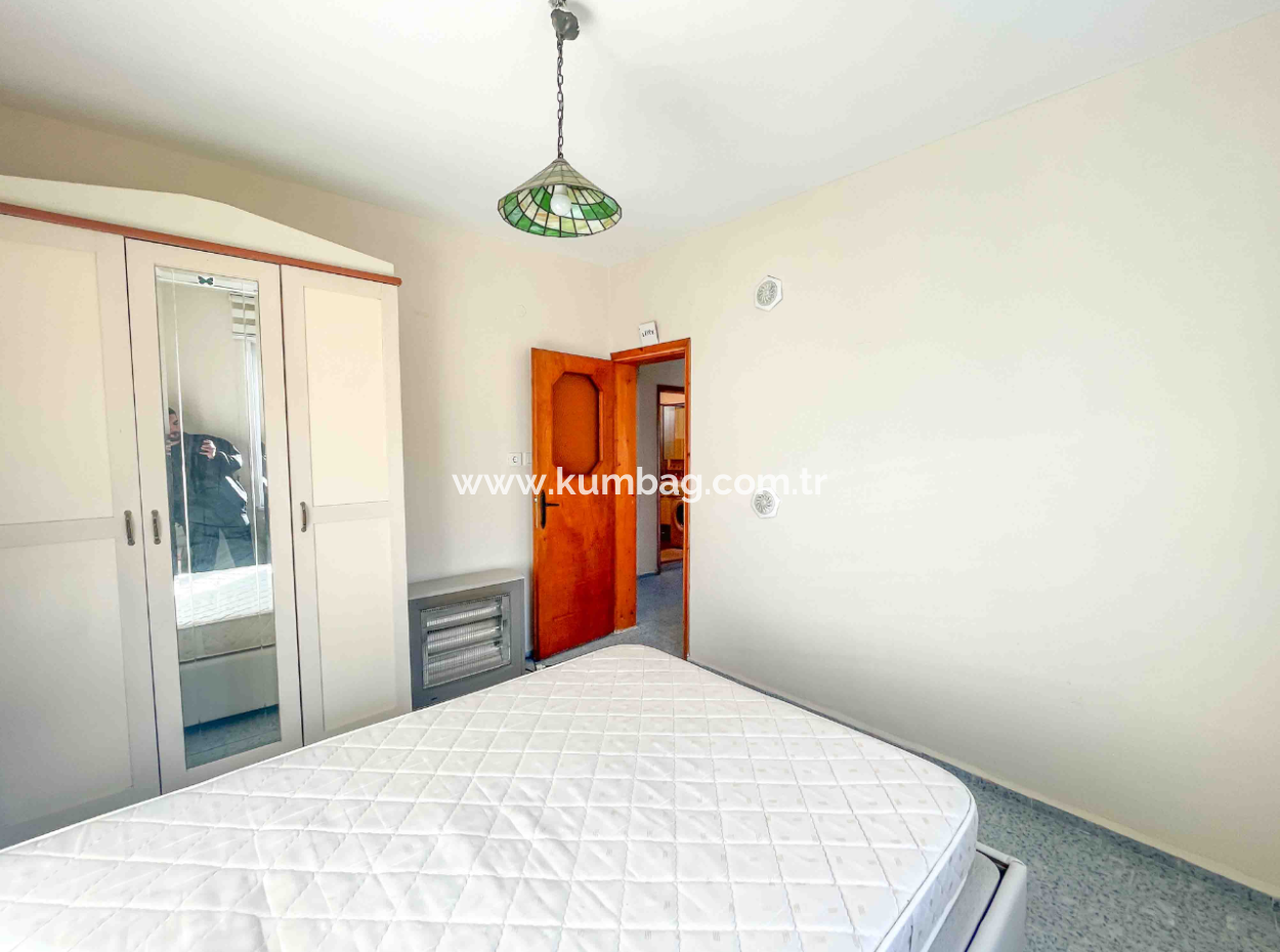 Kumbağ Caddenin Deniz Tarafında Geniş 2+1 Eşyalı Kiralık Daire