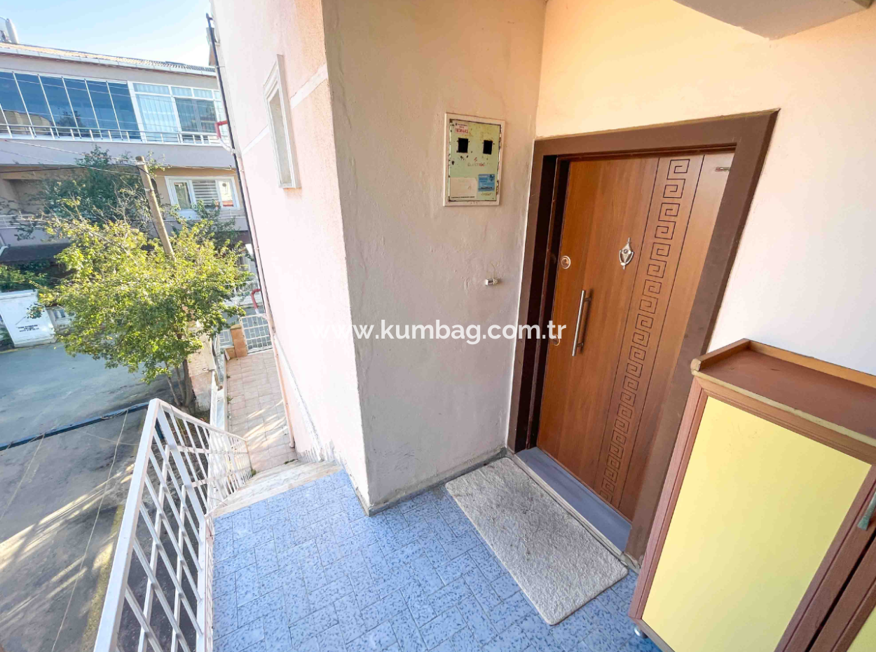 Kumbağ Caddenin Deniz Tarafında Geniş 2+1 Eşyalı Kiralık Daire