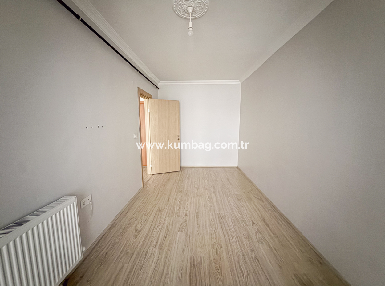 Kumbağ Limanda Havuzlu Sitede Kiralık 2+1 Dubleks Teraslı Daire