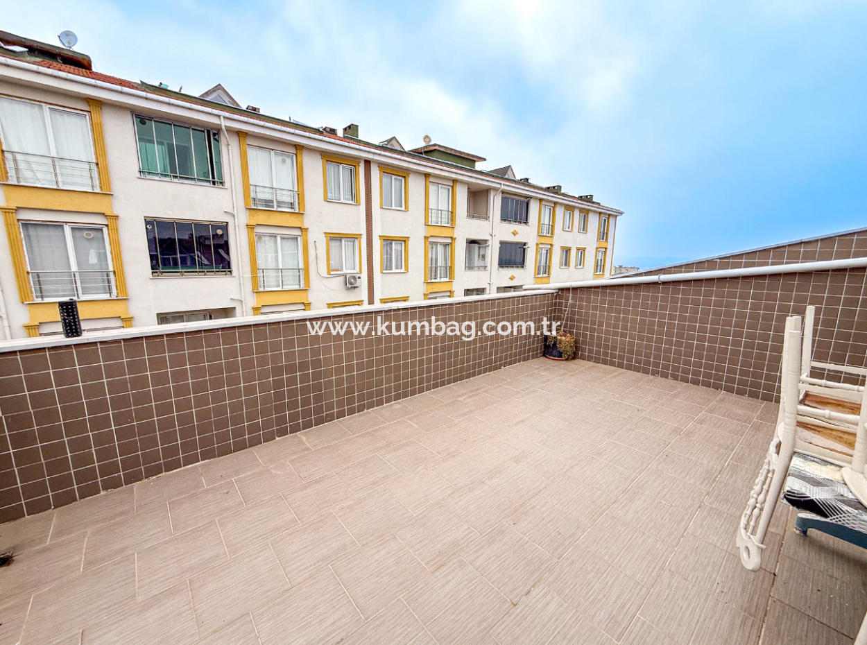 Kumbağ Limanda Havuzlu Sitede Kiralık 2+1 Dubleks Teraslı Daire