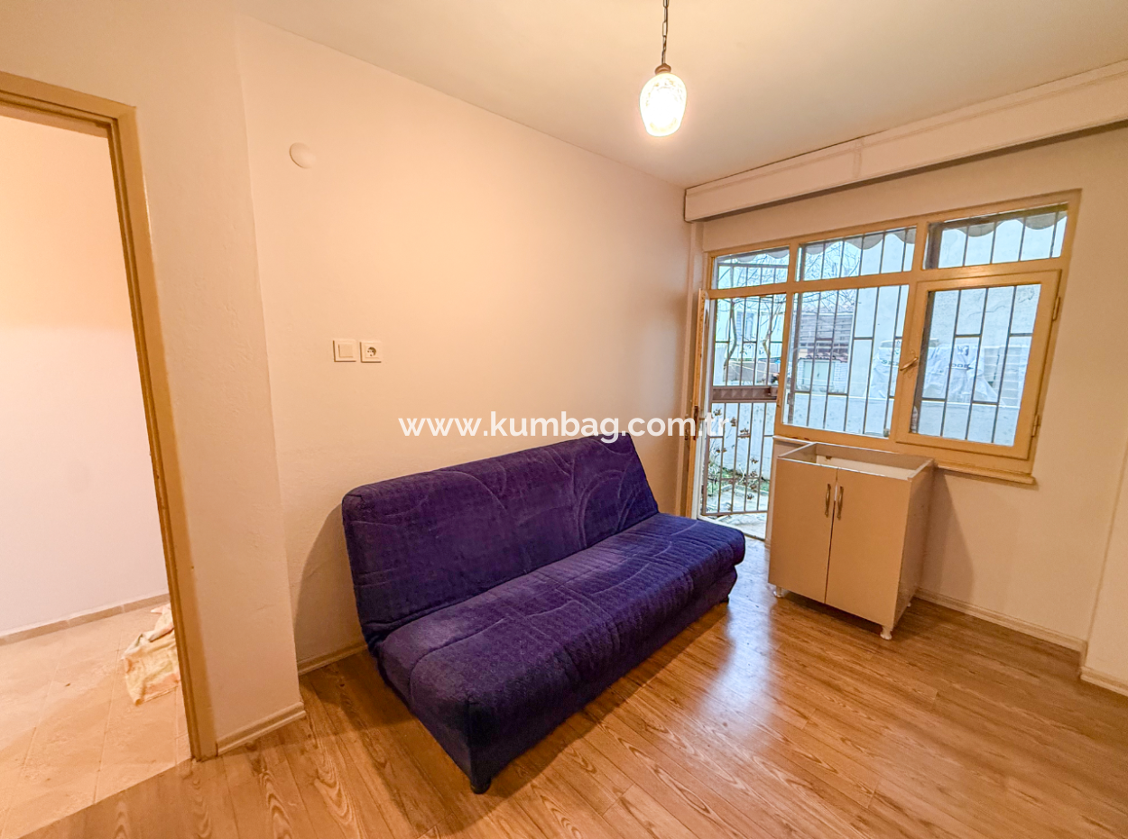 Kumbağ Ana Cadde Üzerinde Denize Yakın Bahçeli 1+1 Kiralık Daire