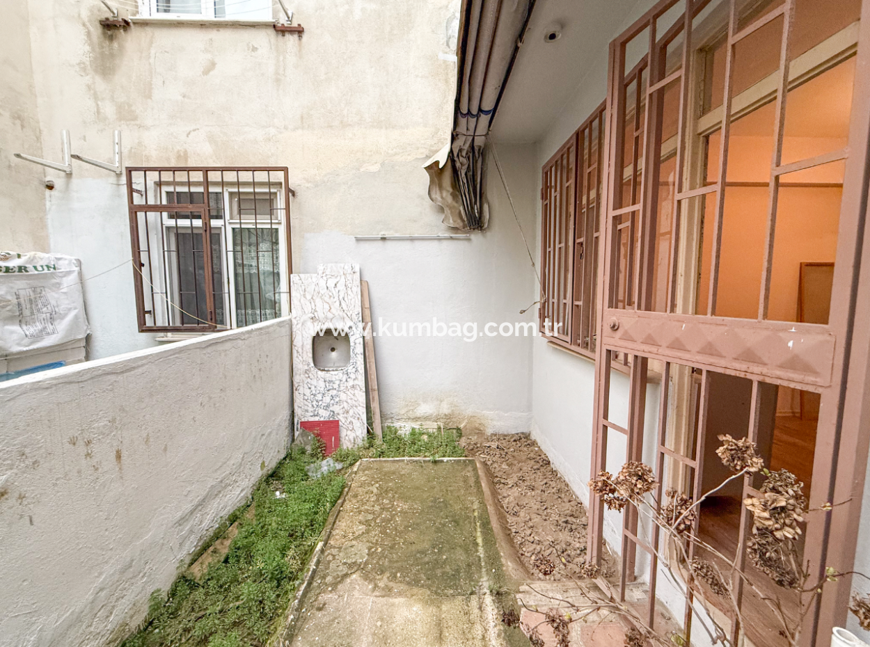 Kumbağ Ana Cadde Üzerinde Denize Yakın Bahçeli 1+1 Kiralık Daire