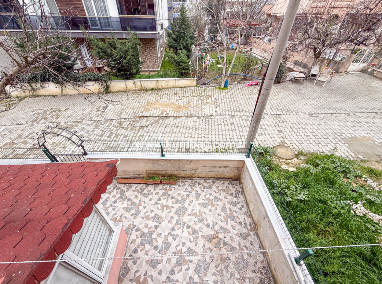 Kumbağ Merkezi Konumda İskanlı Binada 2+1 Satılık Daire