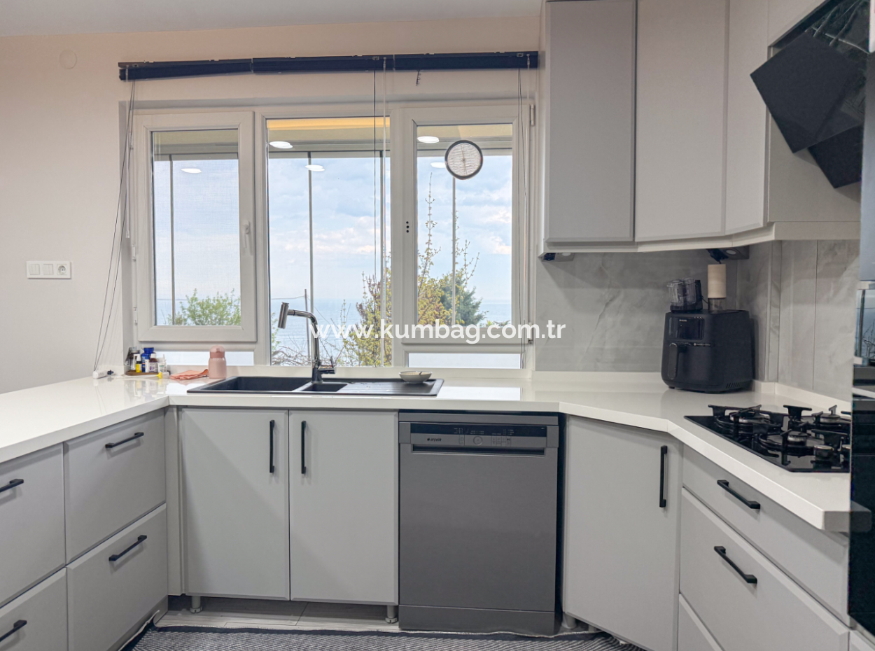 Kumbağ'da Panoramik Deniz Manzaralı Satılık 3+1 Dubleks Villa