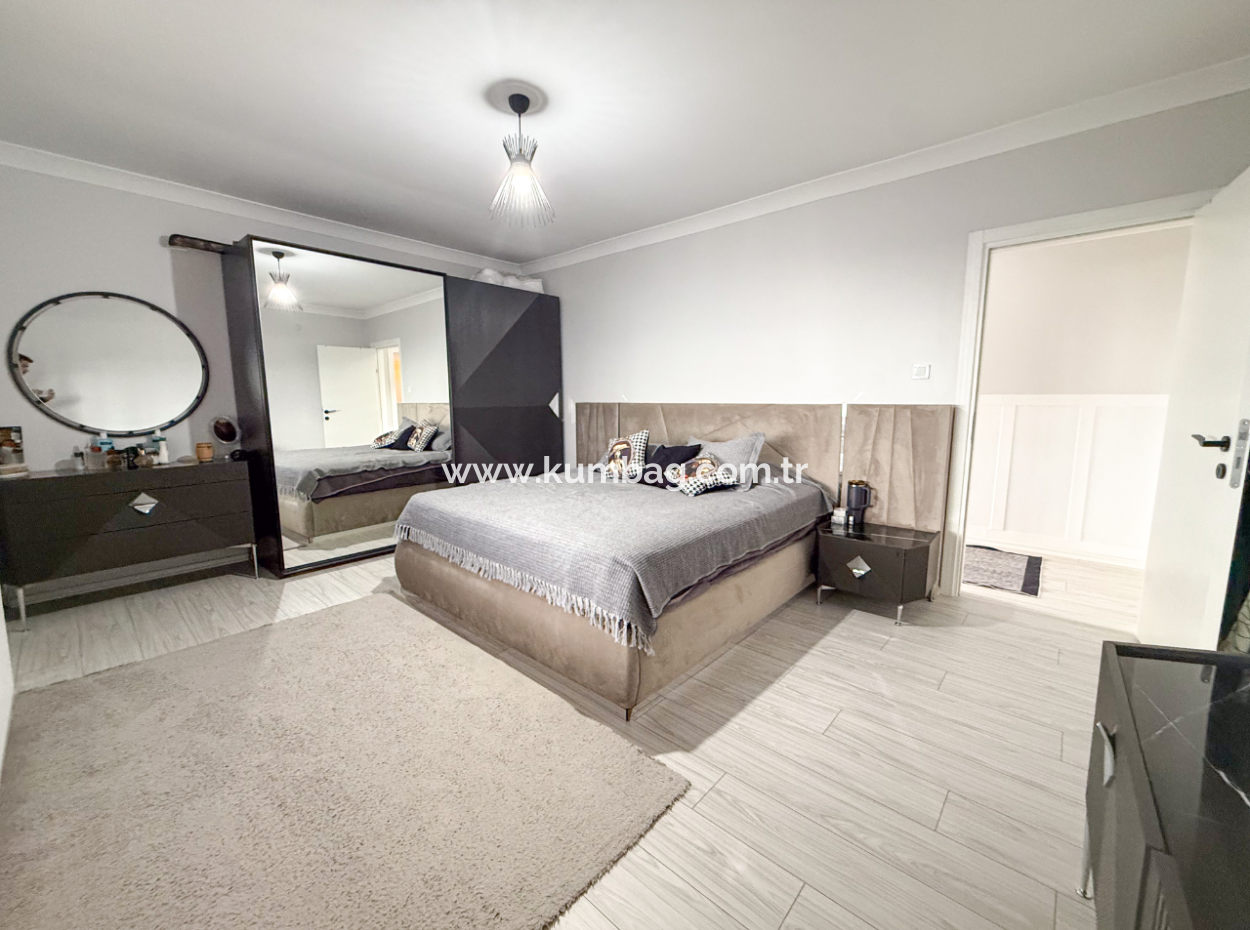 Kumbağ'da Panoramik Deniz Manzaralı Satılık 3+1 Dubleks Villa