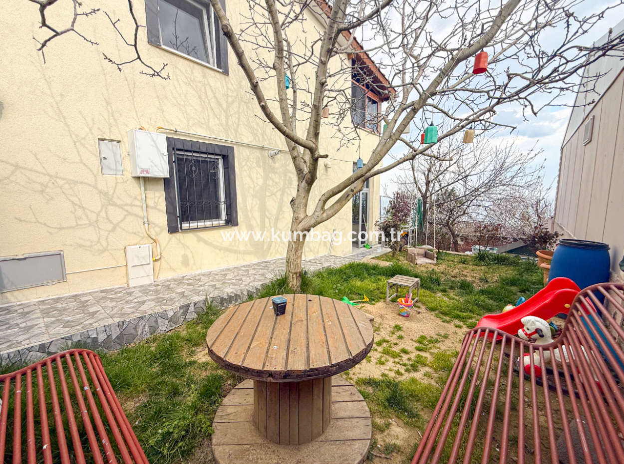 Kumbağ'da Panoramik Deniz Manzaralı Satılık 3+1 Dubleks Villa