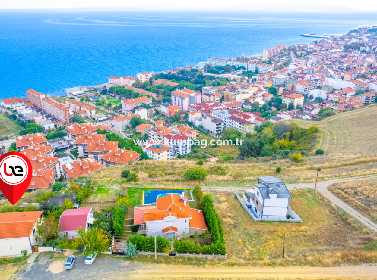 Kumbağ'da Panoramik Deniz Manzaralı Satılık 3+1 Dubleks Villa
