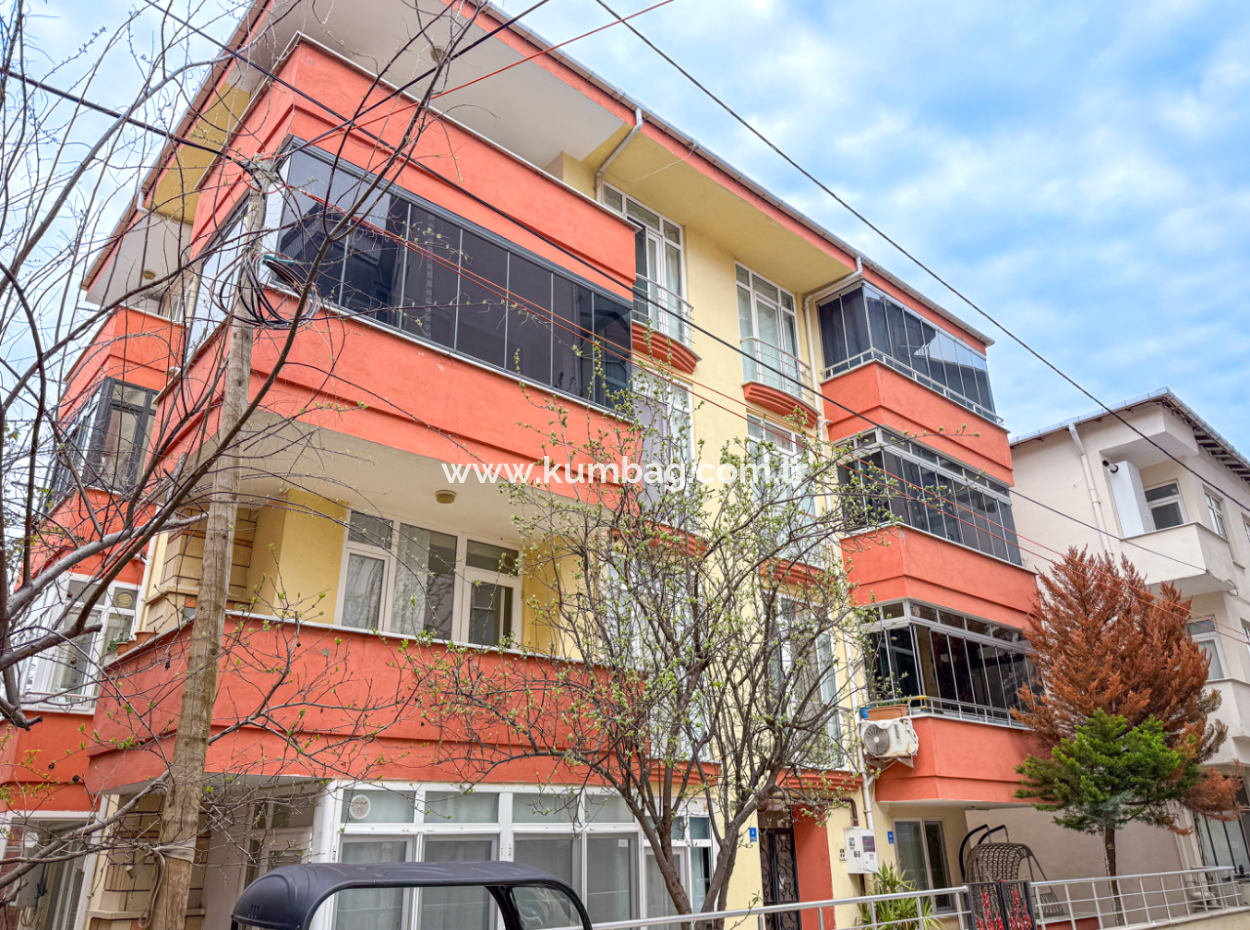 Kumbağ'da Merkezi Konumda Denize Çok Yakın Satılık 2+1 Daire