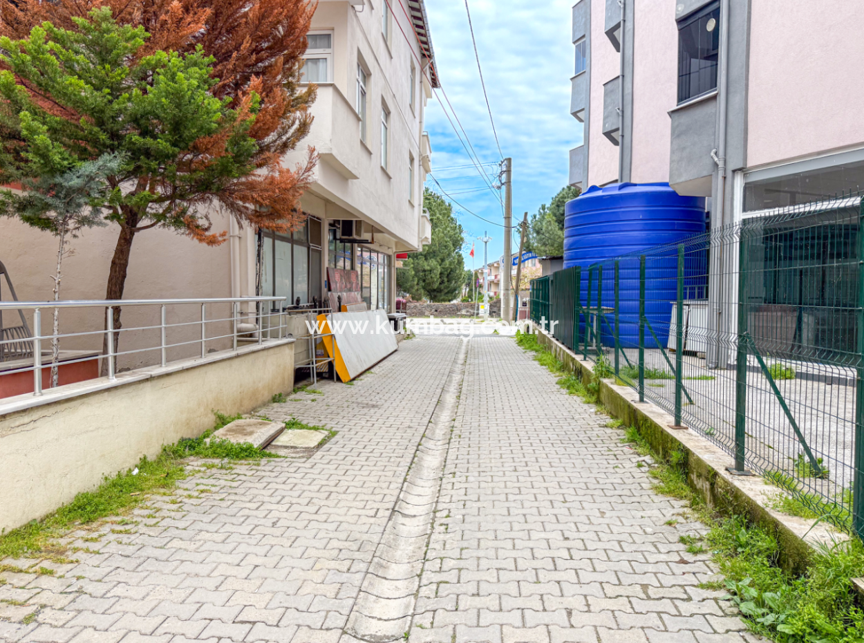 Kumbağ'da Merkezi Konumda Denize Çok Yakın Satılık 2+1 Daire
