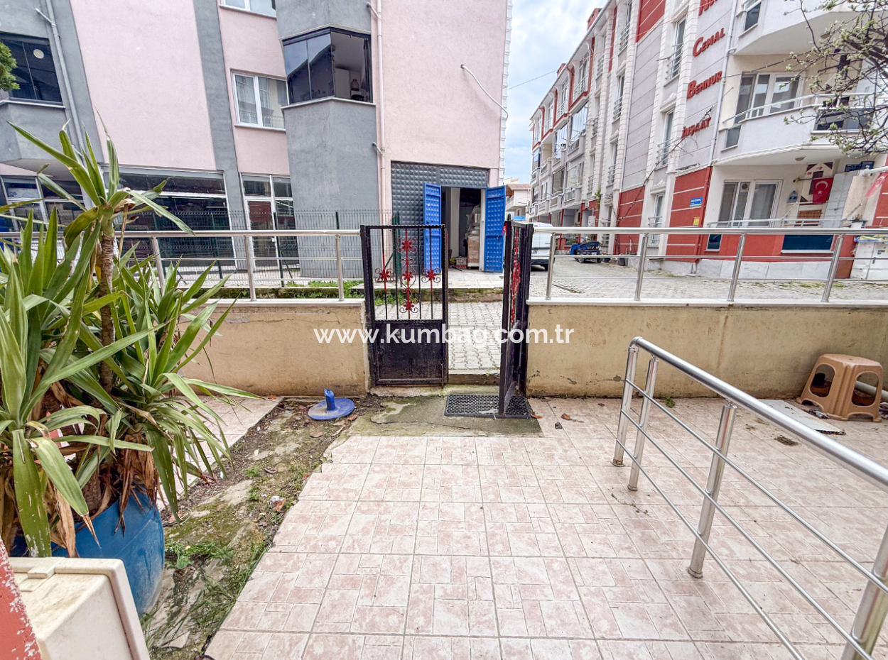 Kumbağ'da Merkezi Konumda Denize Çok Yakın Satılık 2+1 Daire