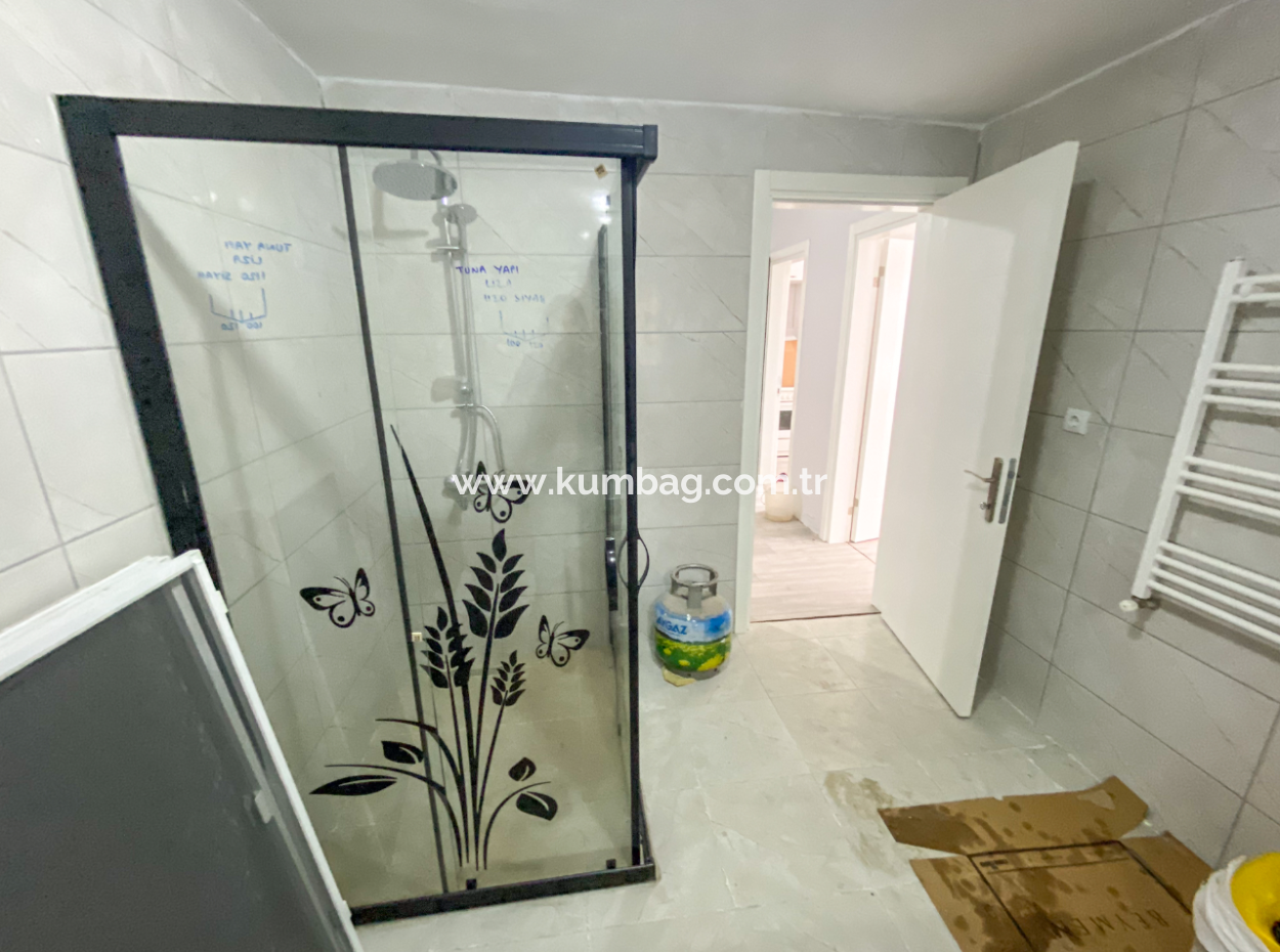 Kumbağ Pazar Sokağında Ayrı Mutfaklı Geniş 2+1 Kiralık Daire