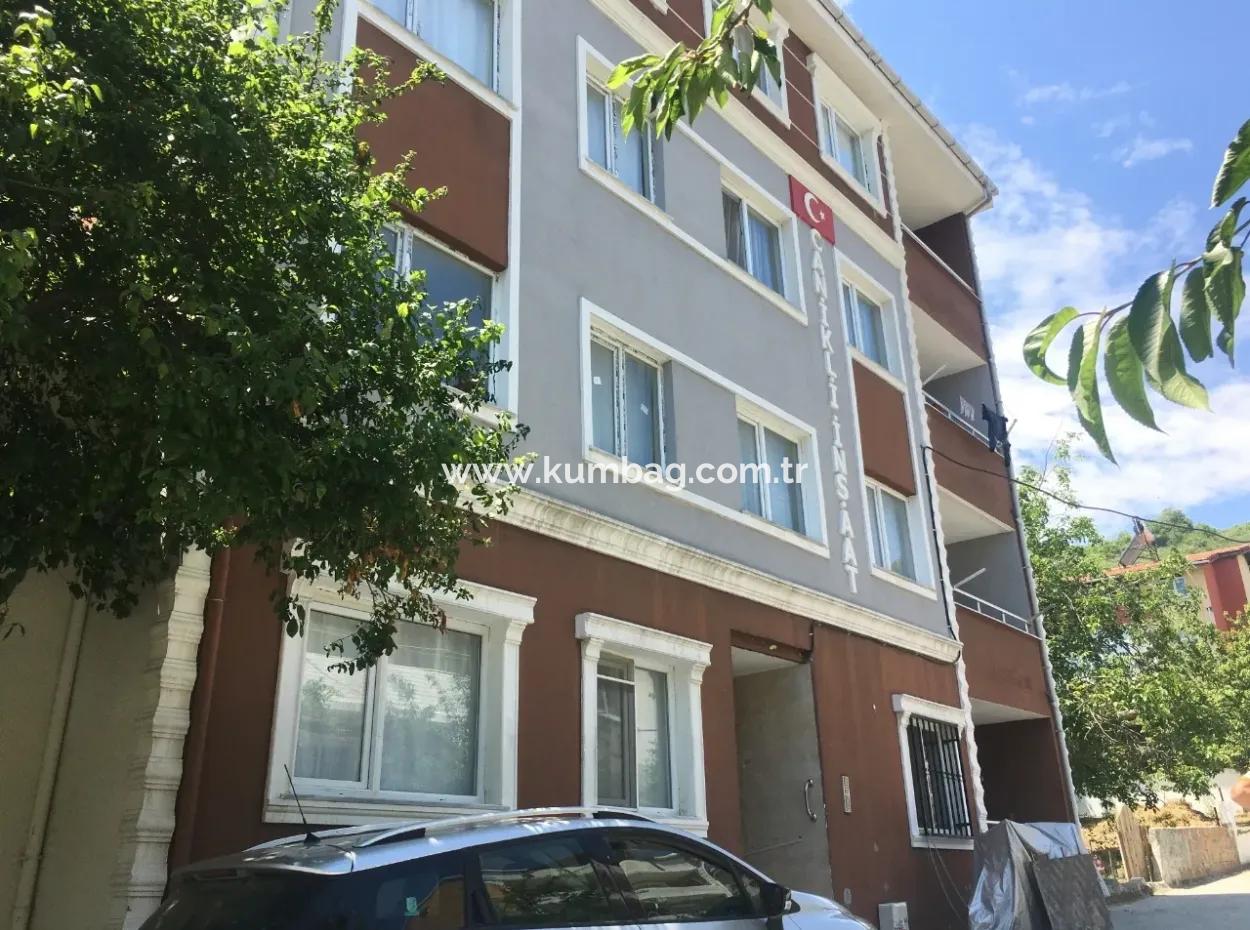 Tekirdağ Kumbağ'da Pazar Sokağı 0.74 Kredi İle 2+1 Yazlık