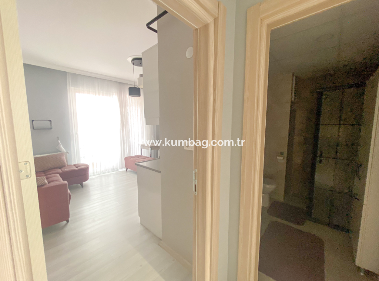 Kumbağ Merkezi Konumda Asansörlü Binada Eşyalı 2+1 Kiralık Daire