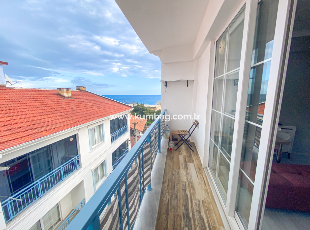 Kumbağ Merkezi Konumda Asansörlü Binada Eşyalı 2+1 Kiralık Daire