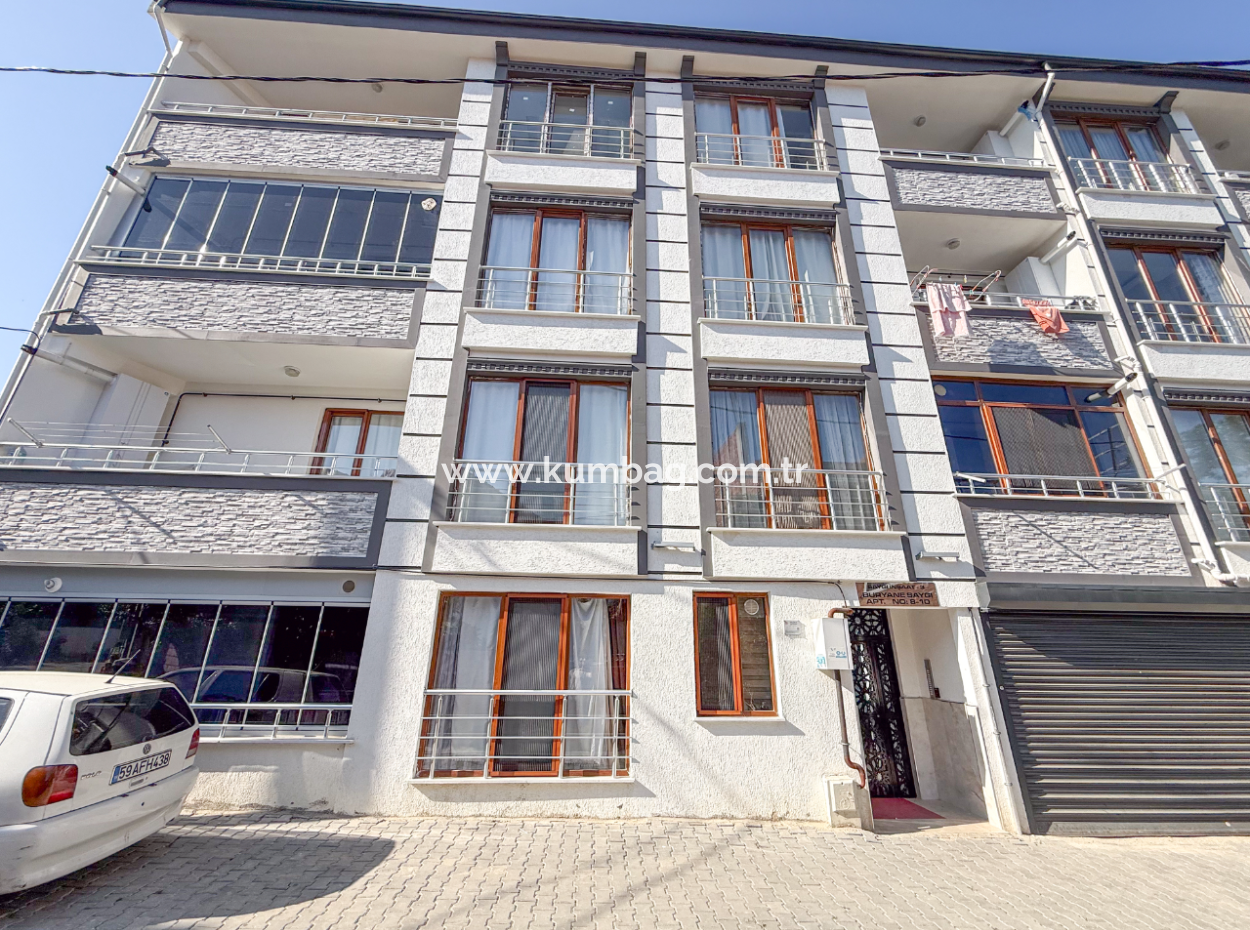 Kumbağ Liman Mevkii Yeni Ve Asansörlü Binada Kiralık 1+1 Daire