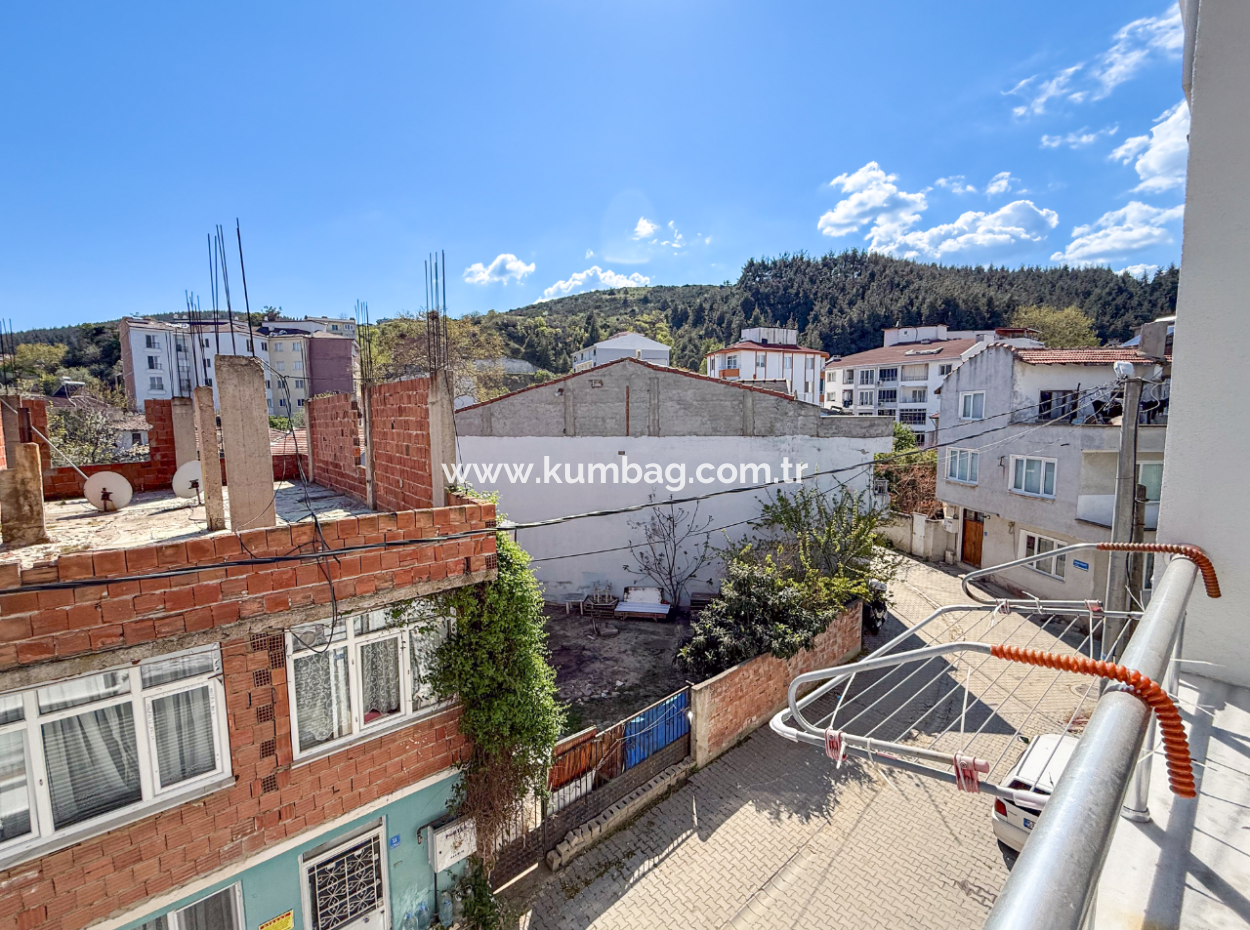 Kumbağ Liman Mevkii Yeni Ve Asansörlü Binada Kiralık 1+1 Daire