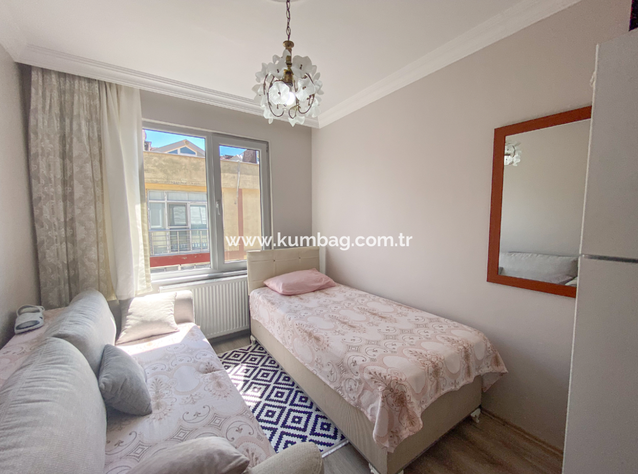 Kumbağ Merkezi Konumda Asansörlü Full Eşyalı Kiralık 2+1 Daire
