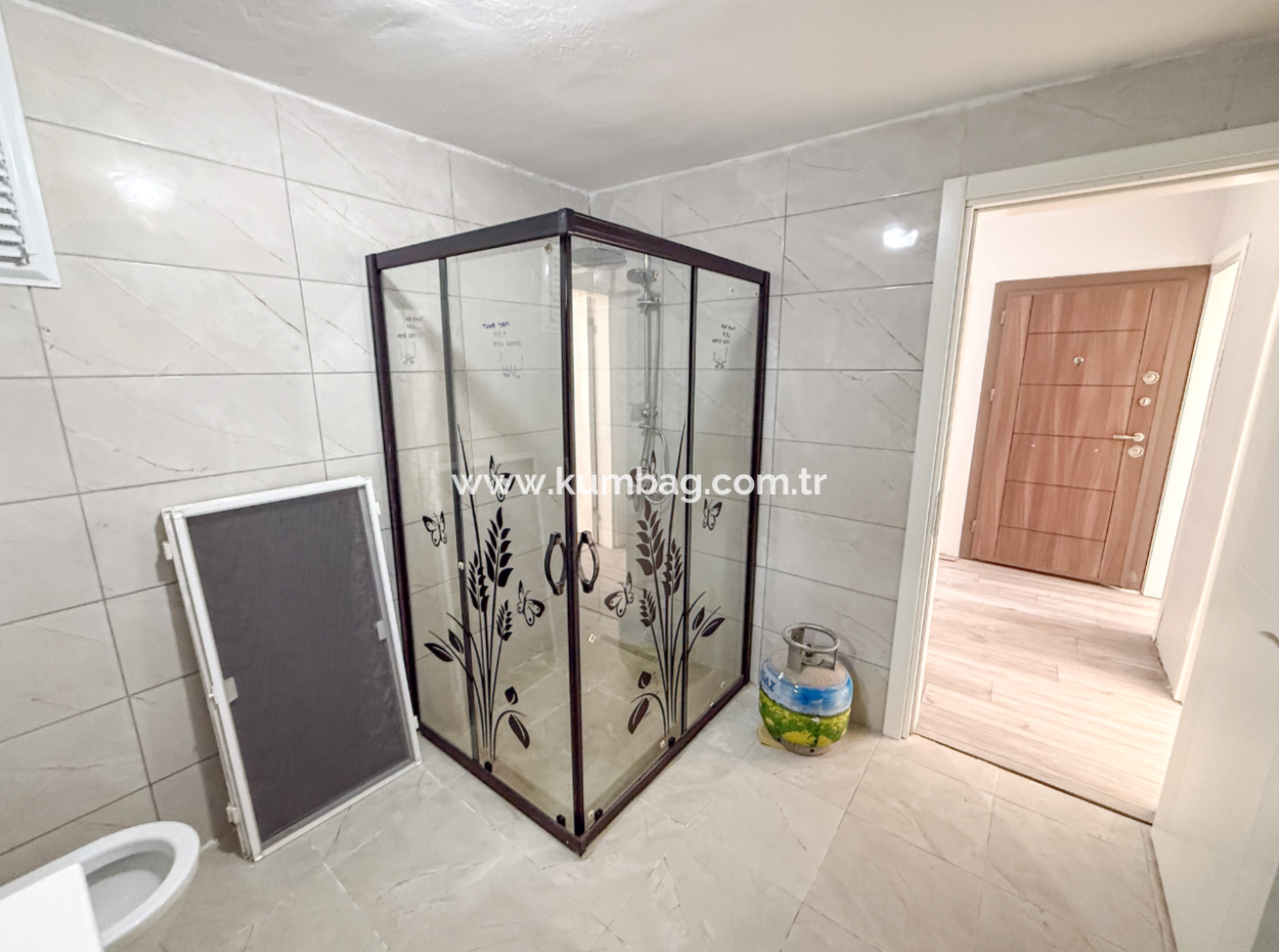 Kumbağ Pazar Sokağında Ayrı Mutfaklı Geniş 2+1 Kiralık Daire
