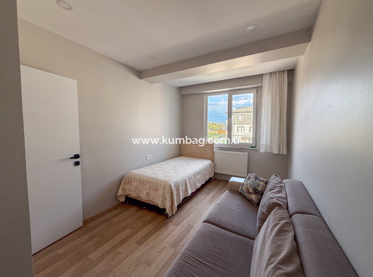 Kumbağ Havuzlu Sitede Eşyalı Kiralık Lüks 2+1 Daire