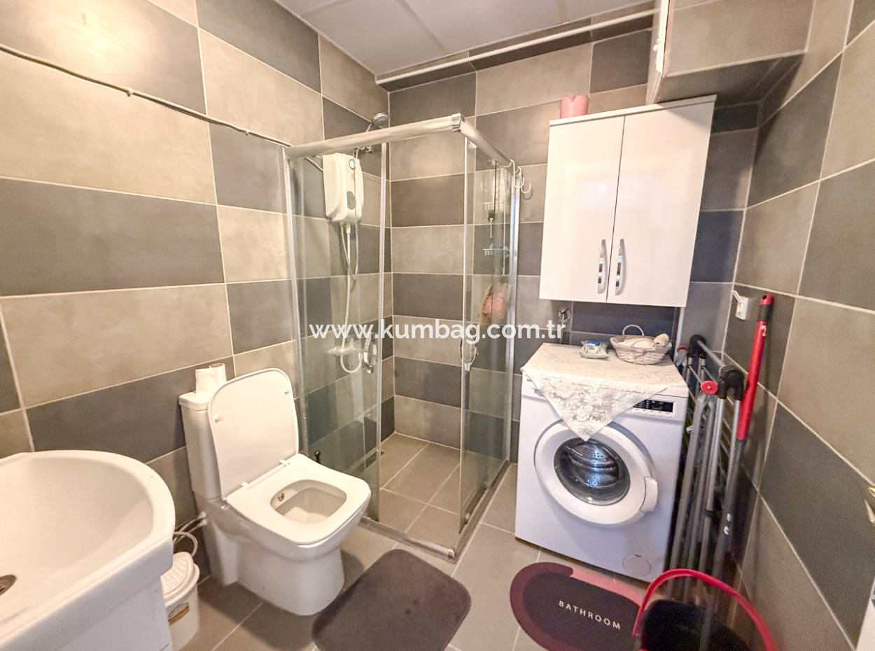 Aquaparklı Ve Havuzlu Site İçerisinde Satılık 1+1 Bahçeli Daire