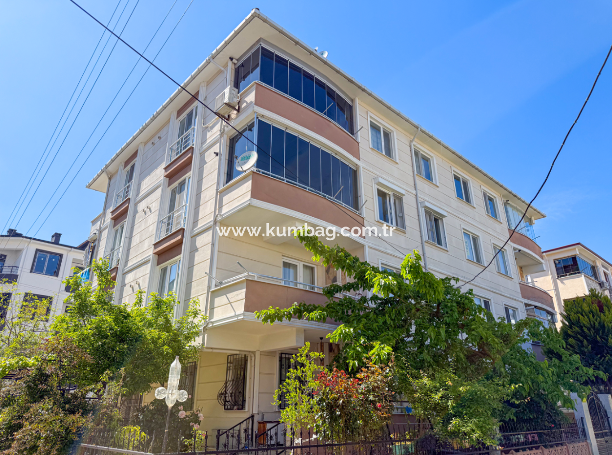 Kumbağ Köy İçinde Denize Yakın Geniş 2+1 Kiralık Daire