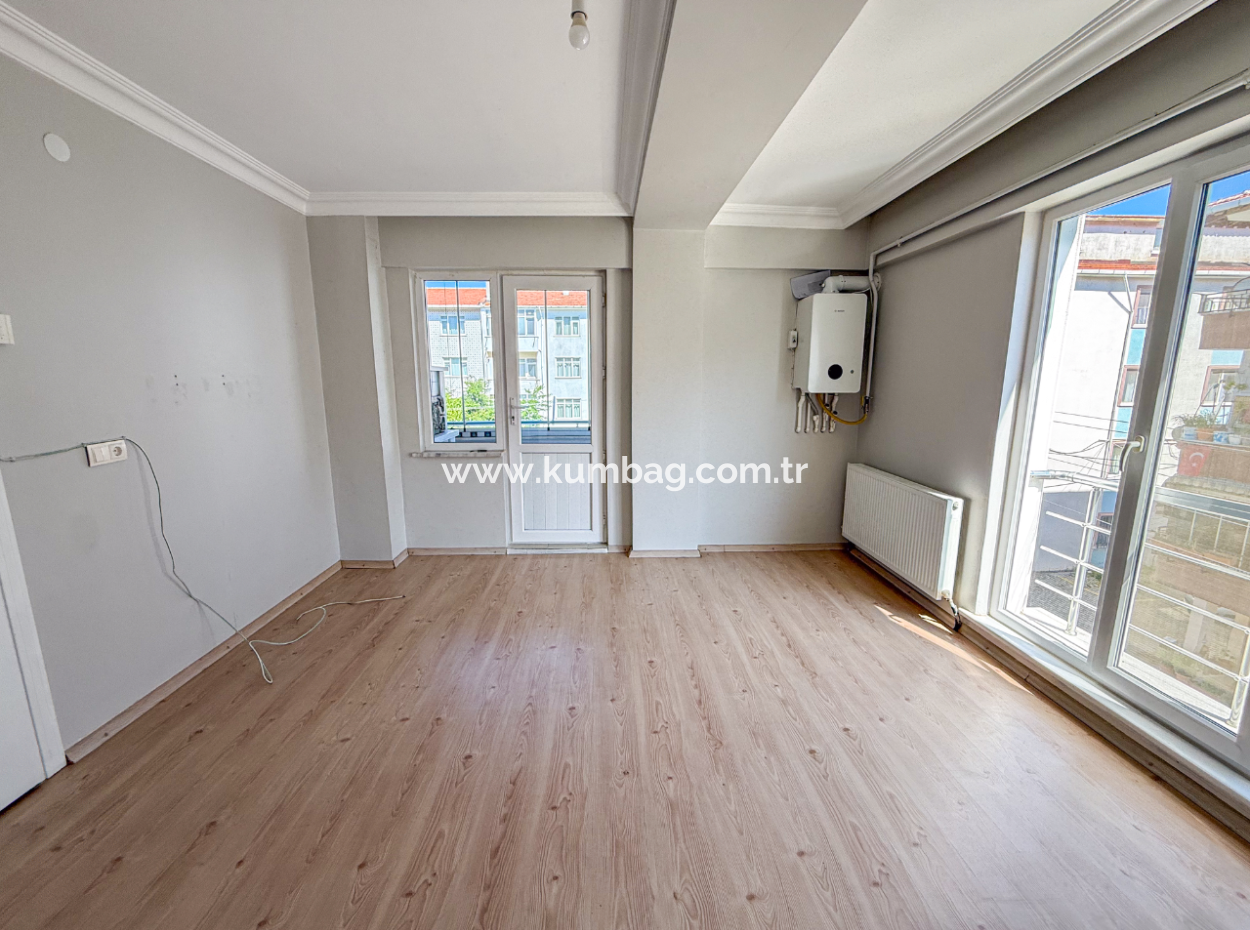 Kumbağ Köy İçinde Denize Yakın Geniş 2+1 Kiralık Daire