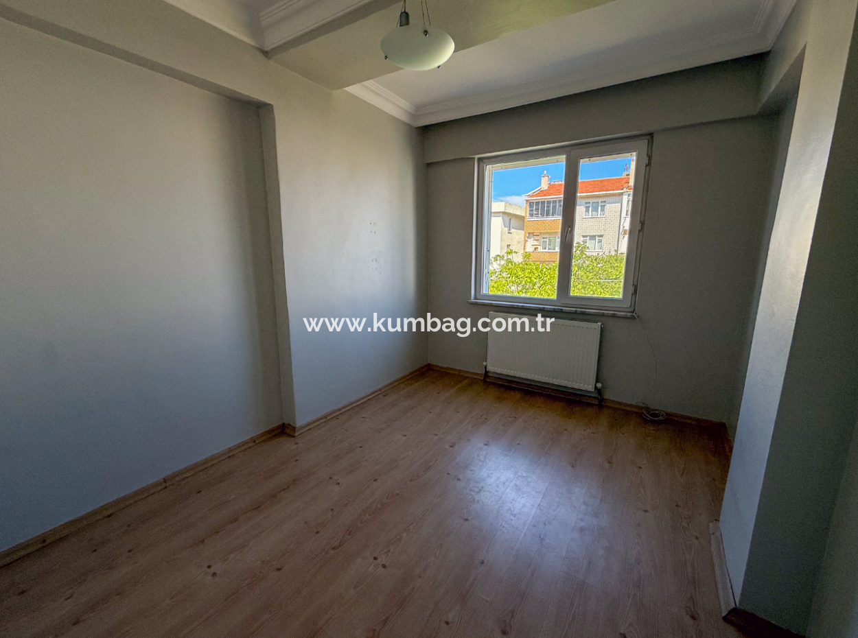 Kumbağ Köy İçinde Denize Yakın Geniş 2+1 Kiralık Daire