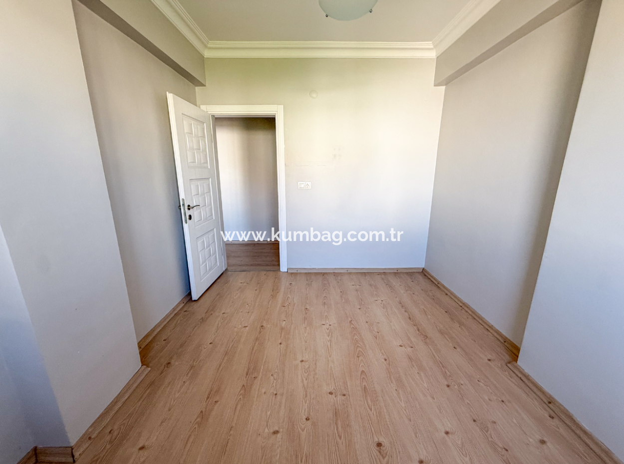 Kumbağ Köy İçinde Denize Yakın Geniş 2+1 Kiralık Daire